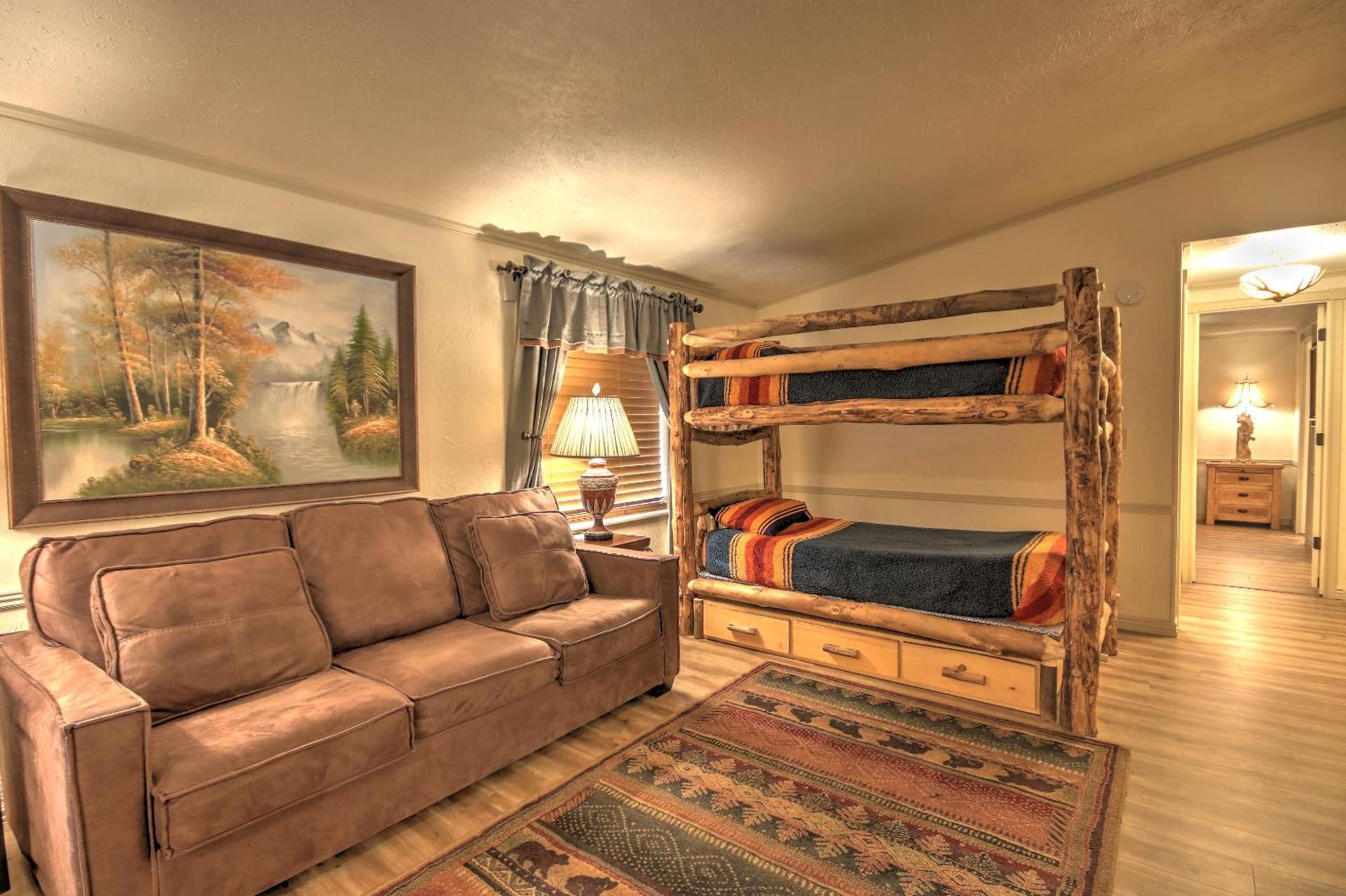 Yellowstone Gateway Inn photo 37