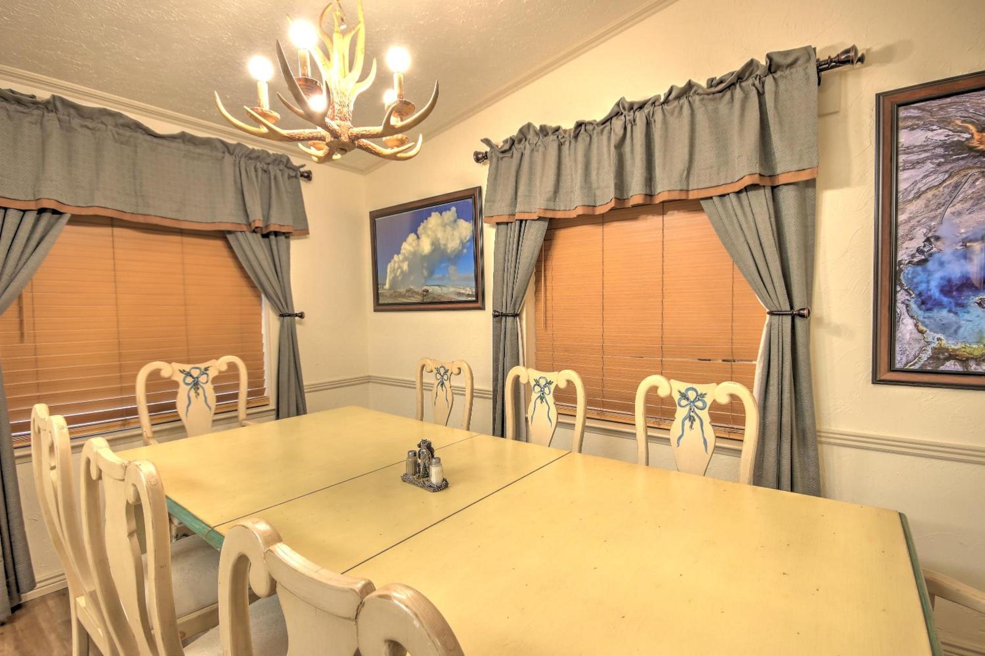 Yellowstone Gateway Inn photo 33