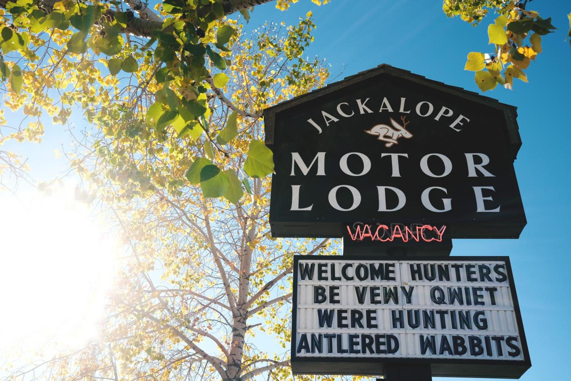 Jackalope Motor Lodge photo 18