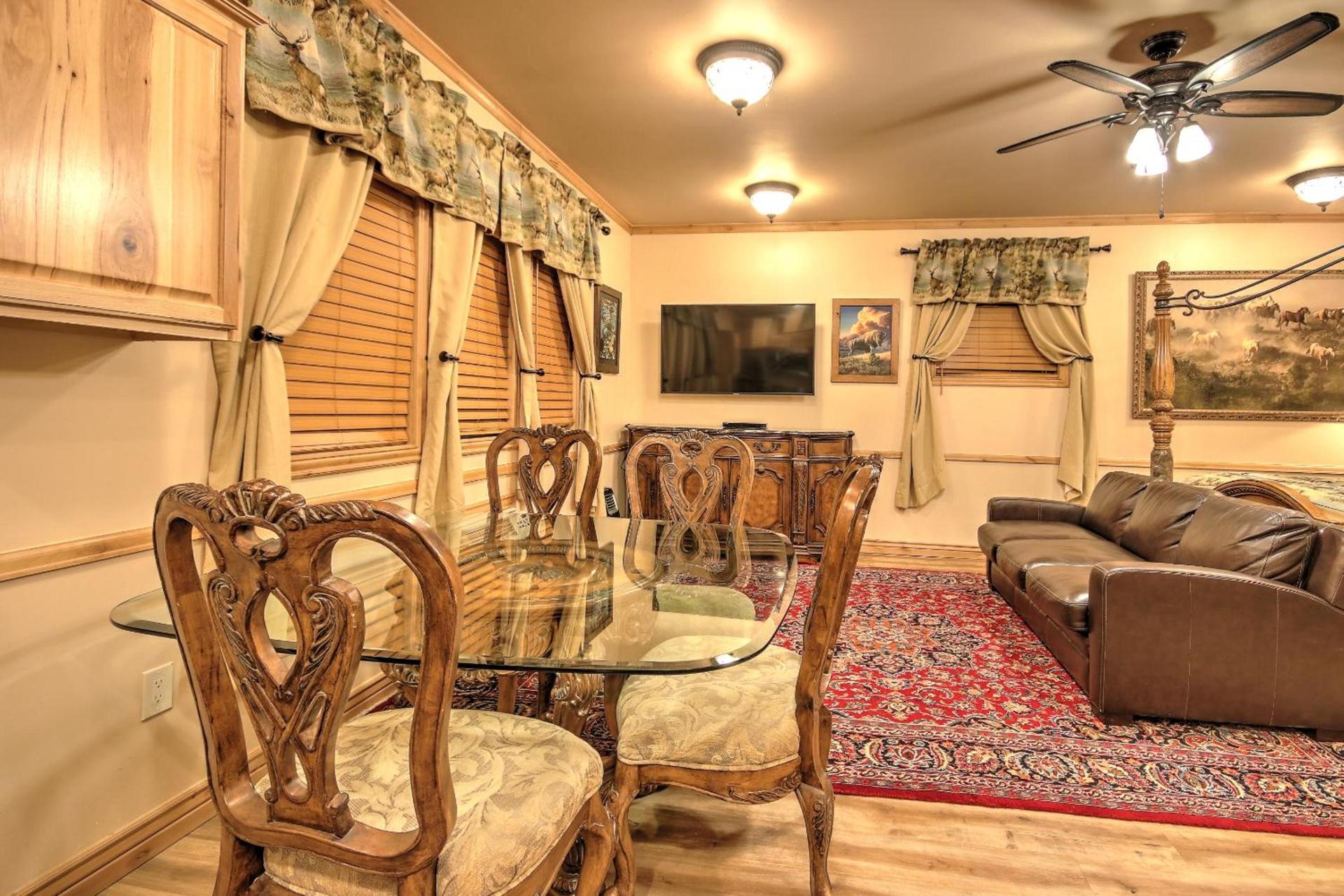 Yellowstone Gateway Inn photo 85