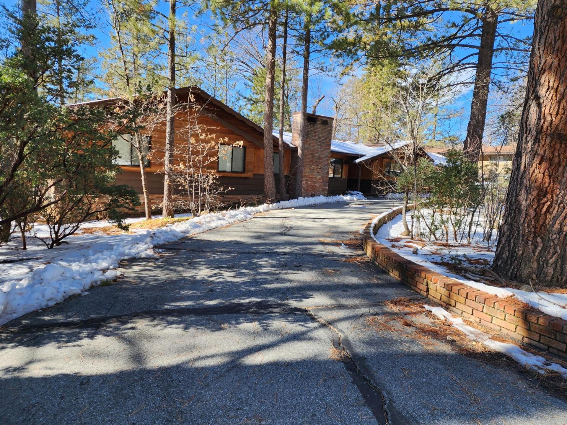 Silver Pines Lodge photo 5