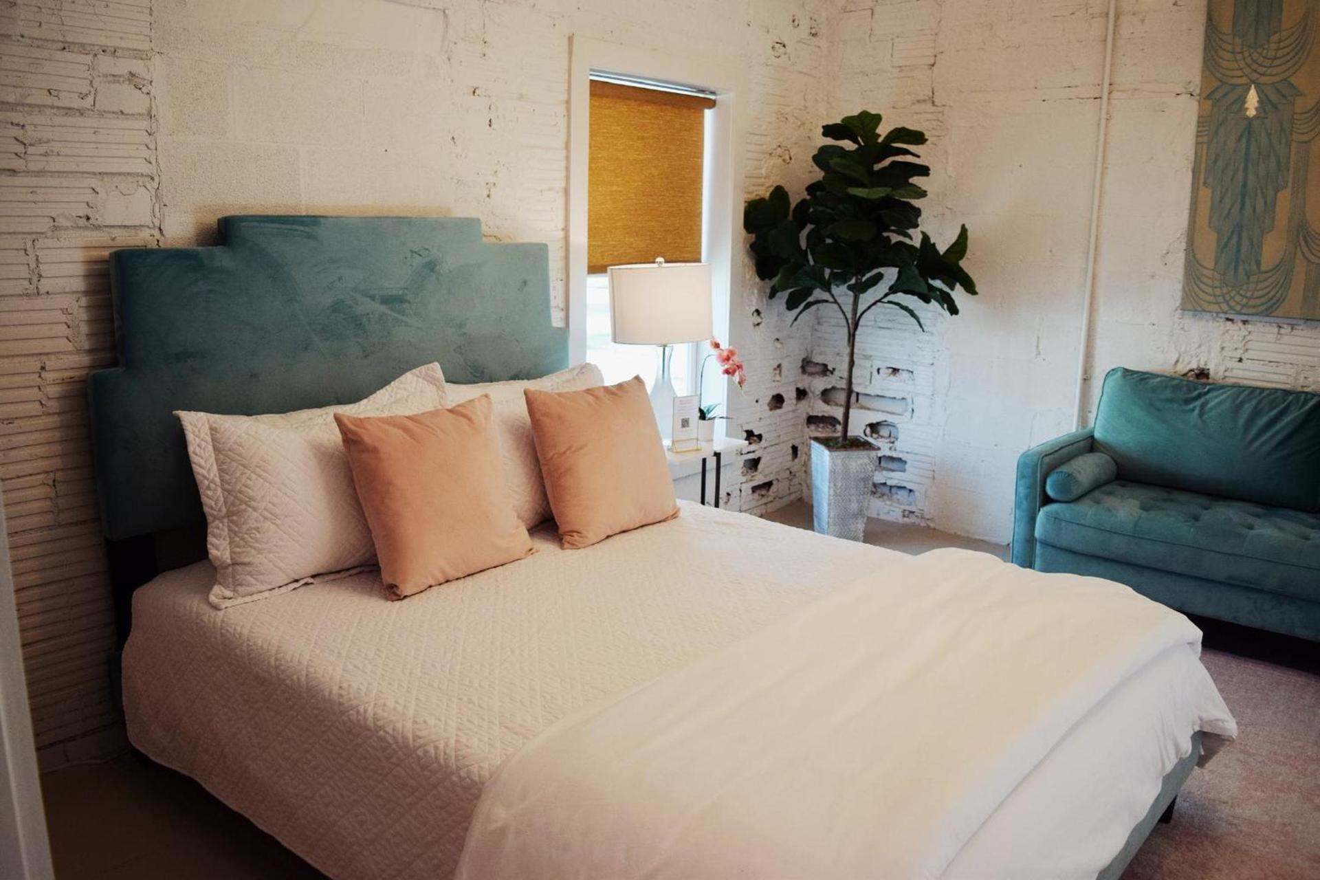Room 1 Oleander Hotel Boutique Hotel Near Galveston Cruise Port photo 20