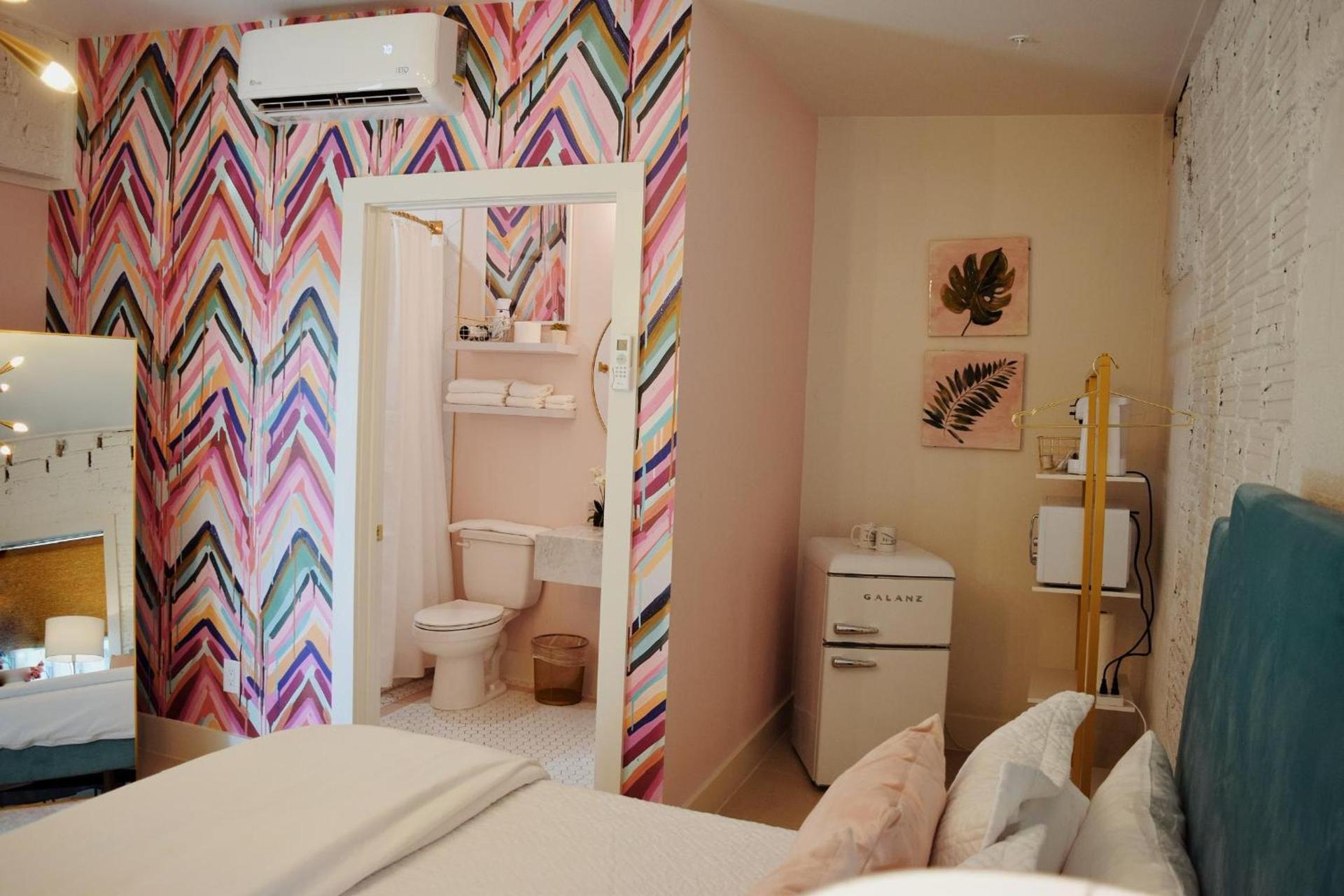 Room 1 Oleander Hotel Boutique Hotel Near Galveston Cruise Port photo 26