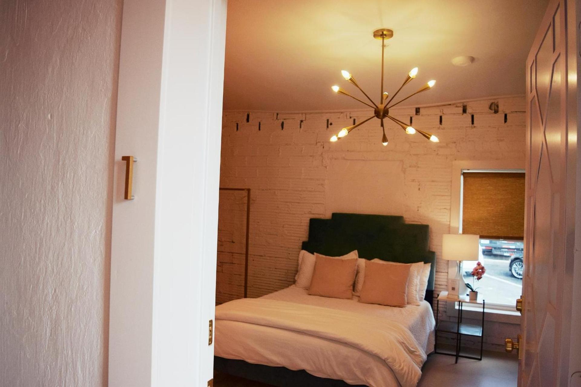 Room 1 Oleander Hotel Boutique Hotel Near Galveston Cruise Port photo 31