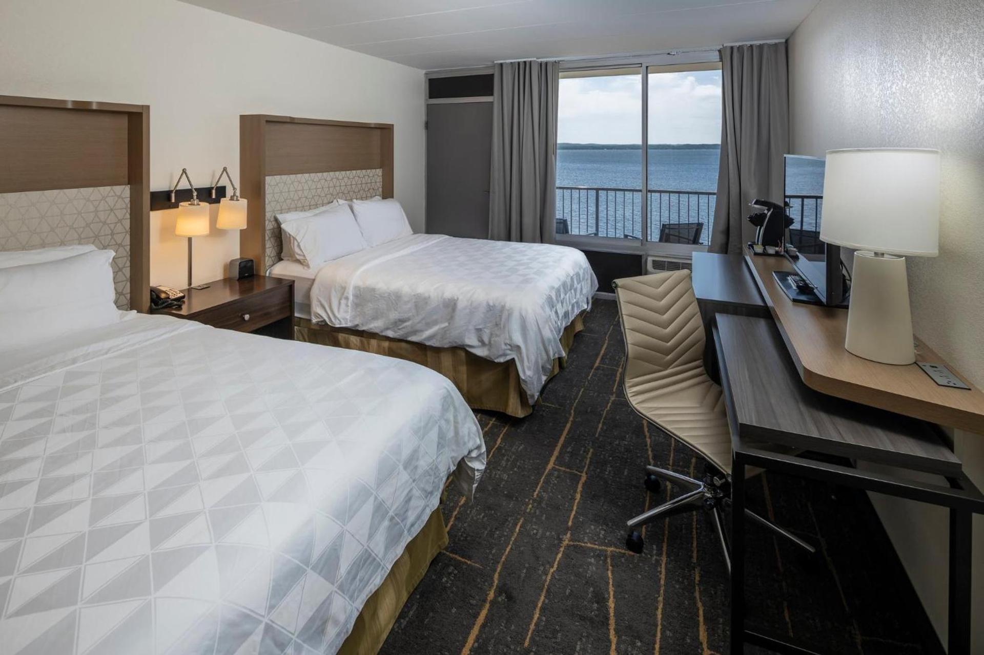 Holiday Inn Detroit Lakes - Lakefront by IHG photo 15