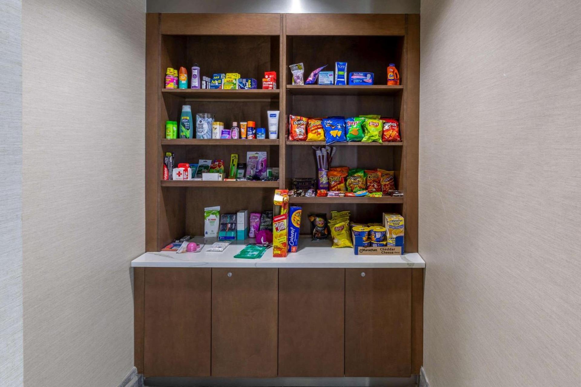 La Quinta by Wyndham Bridgeport photo 24