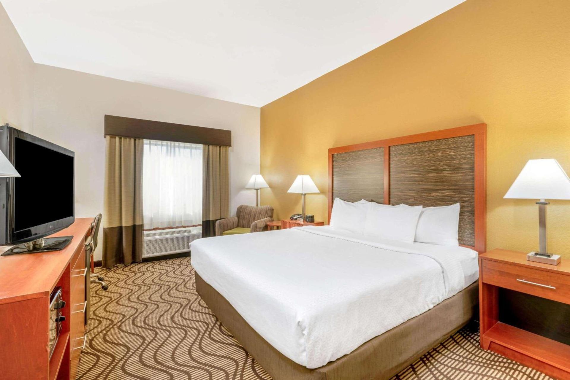 La Quinta by Wyndham Midwest City - Tinker AFB photo 17