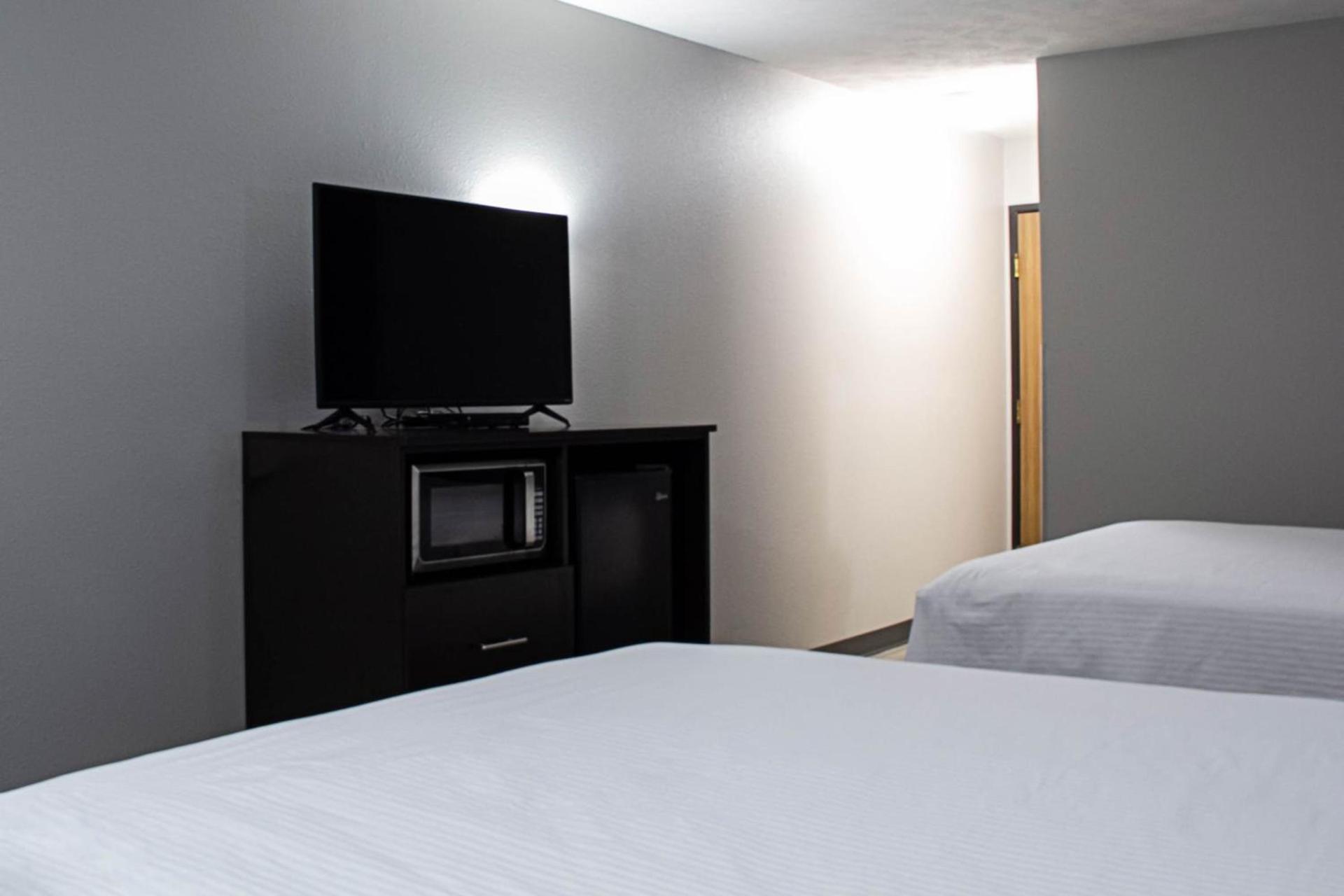 New Victorian Inn & Suites-Norfolk photo 18