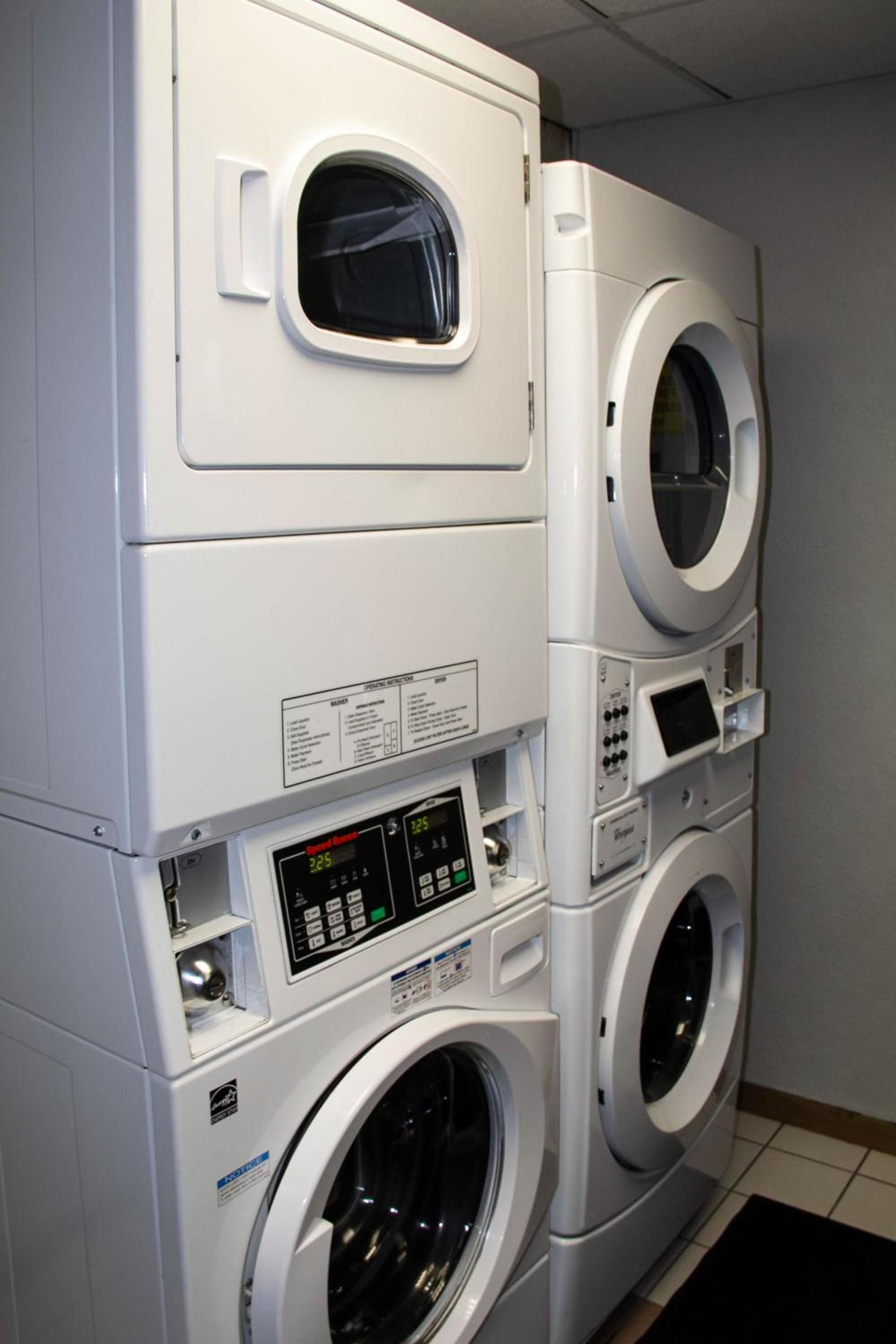 New Victorian Inn & Suites-Norfolk photo 37