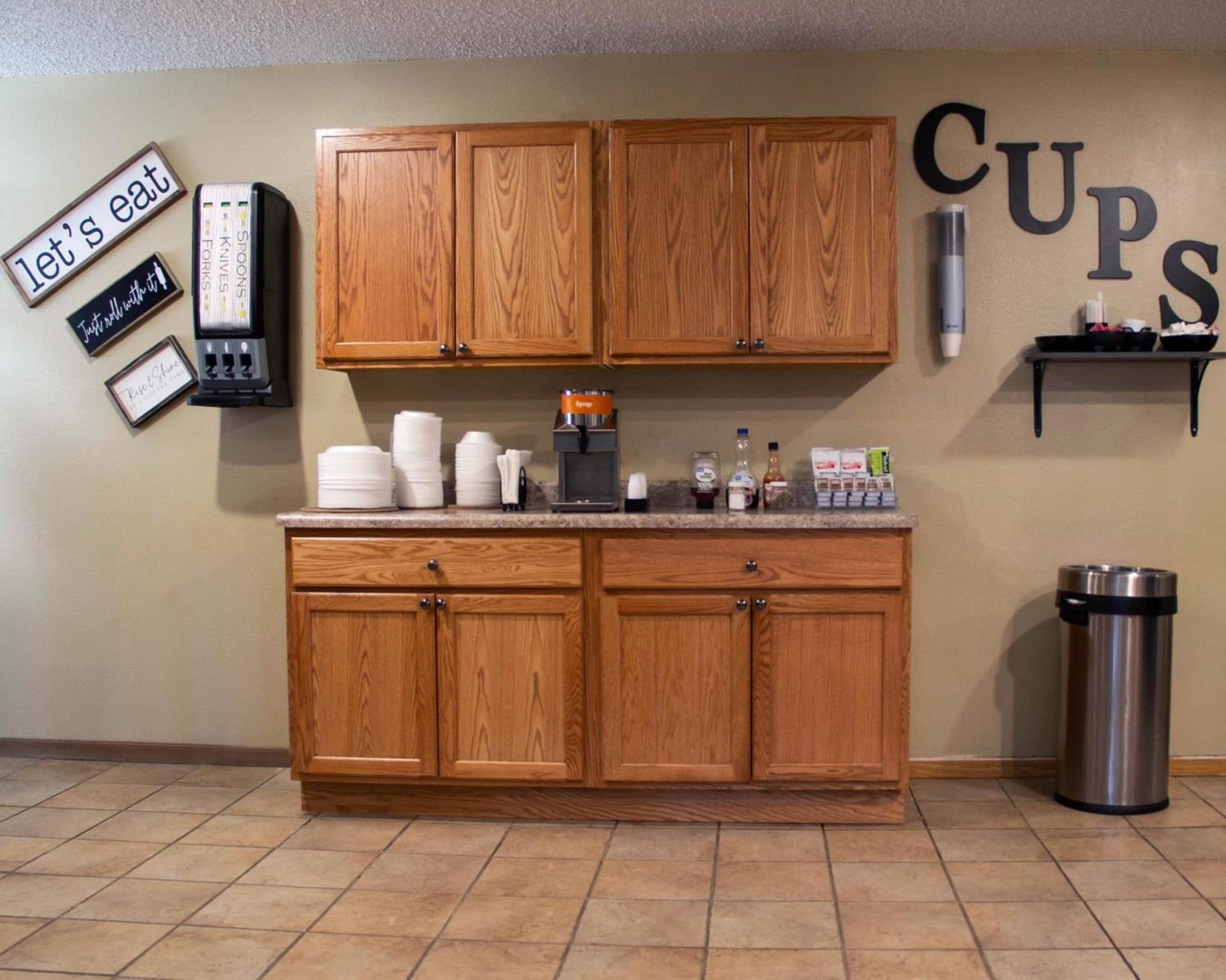 New Victorian Inn & Suites-Norfolk photo 36