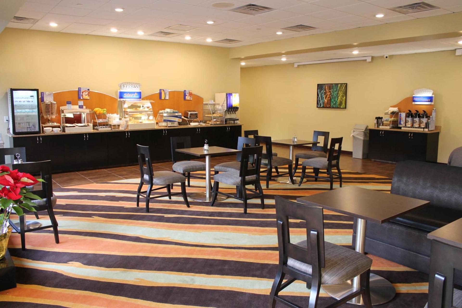 Holiday Inn Express Princeton Southeast by IHG photo 53