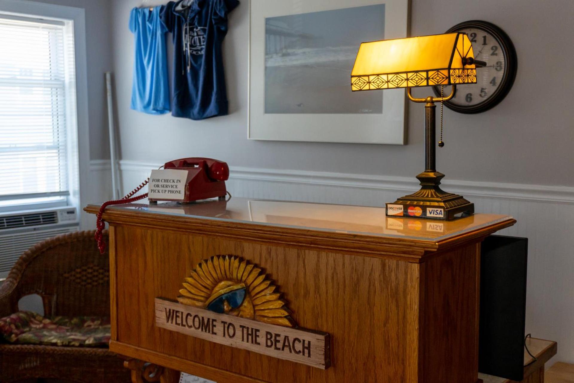 Beach Walk Hotel photo 43