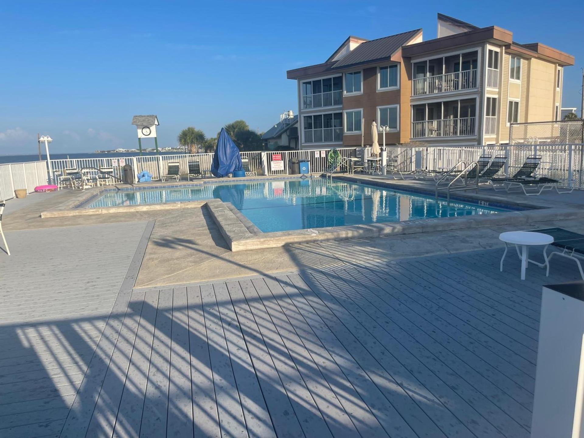 GetAways at Soundside Holiday Beach Resort photo 26