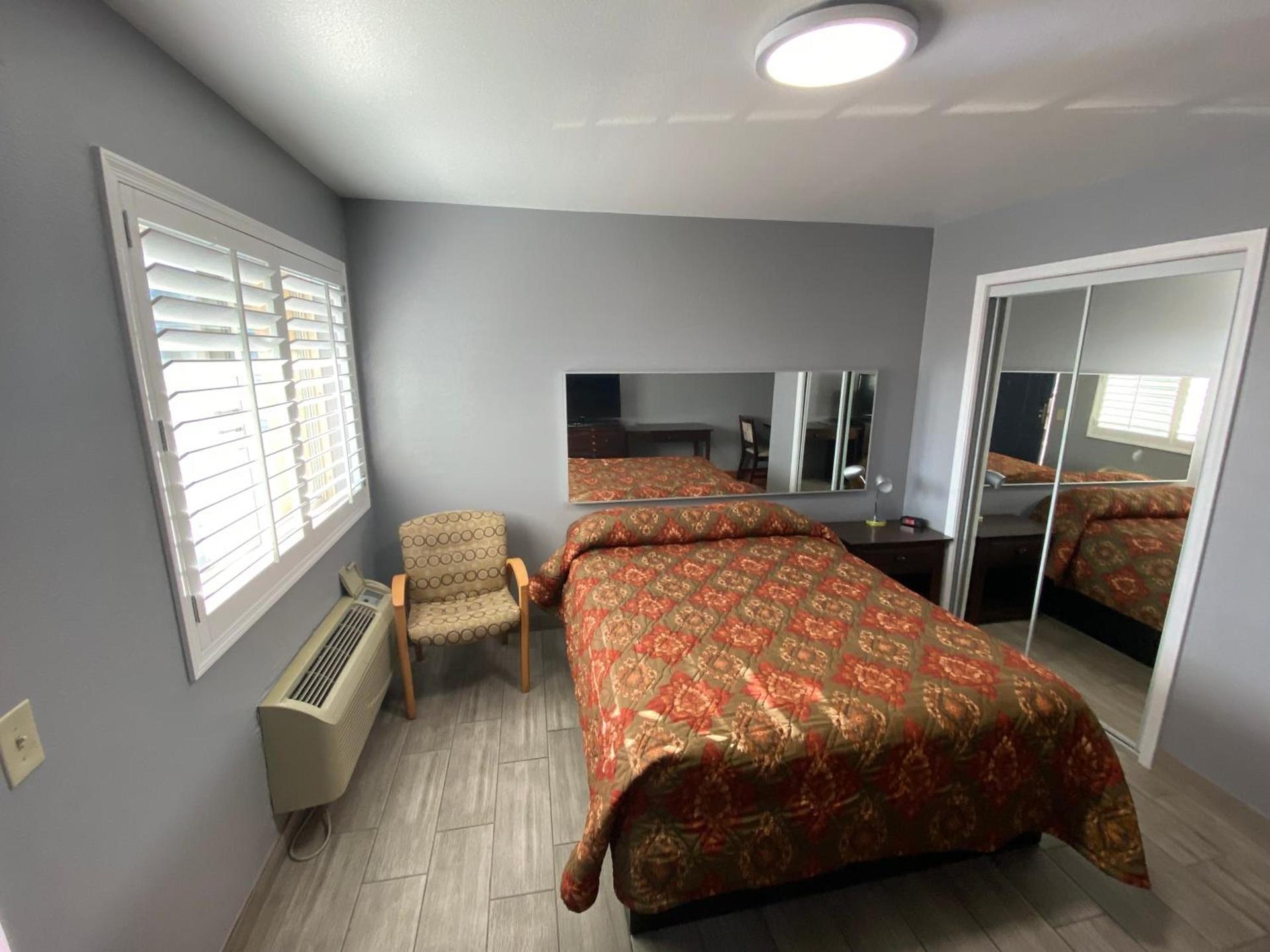 Mesa Oasis Inn & Motel photo 15