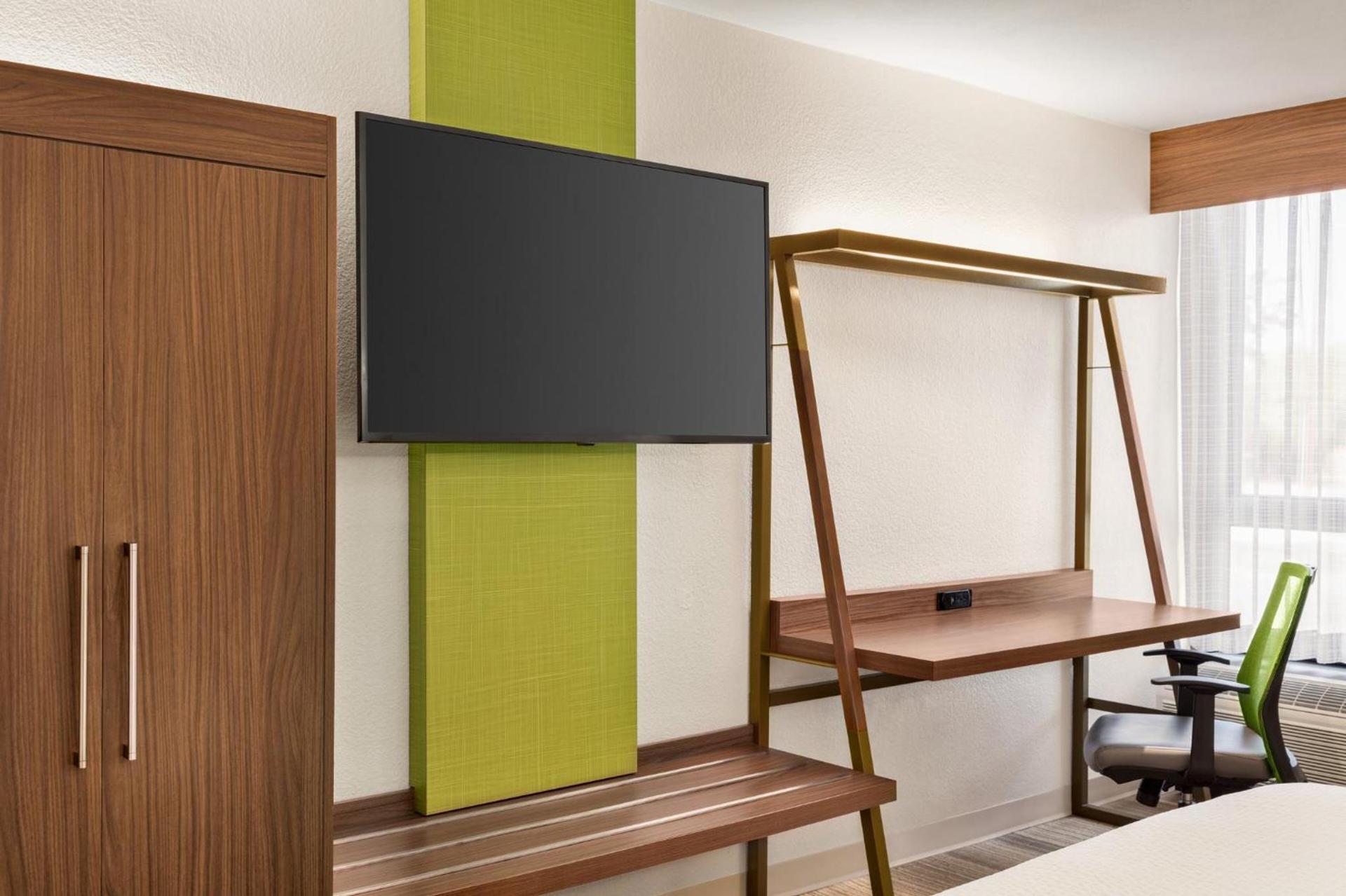 Holiday Inn Express - San Antonio Airport by IHG photo 46