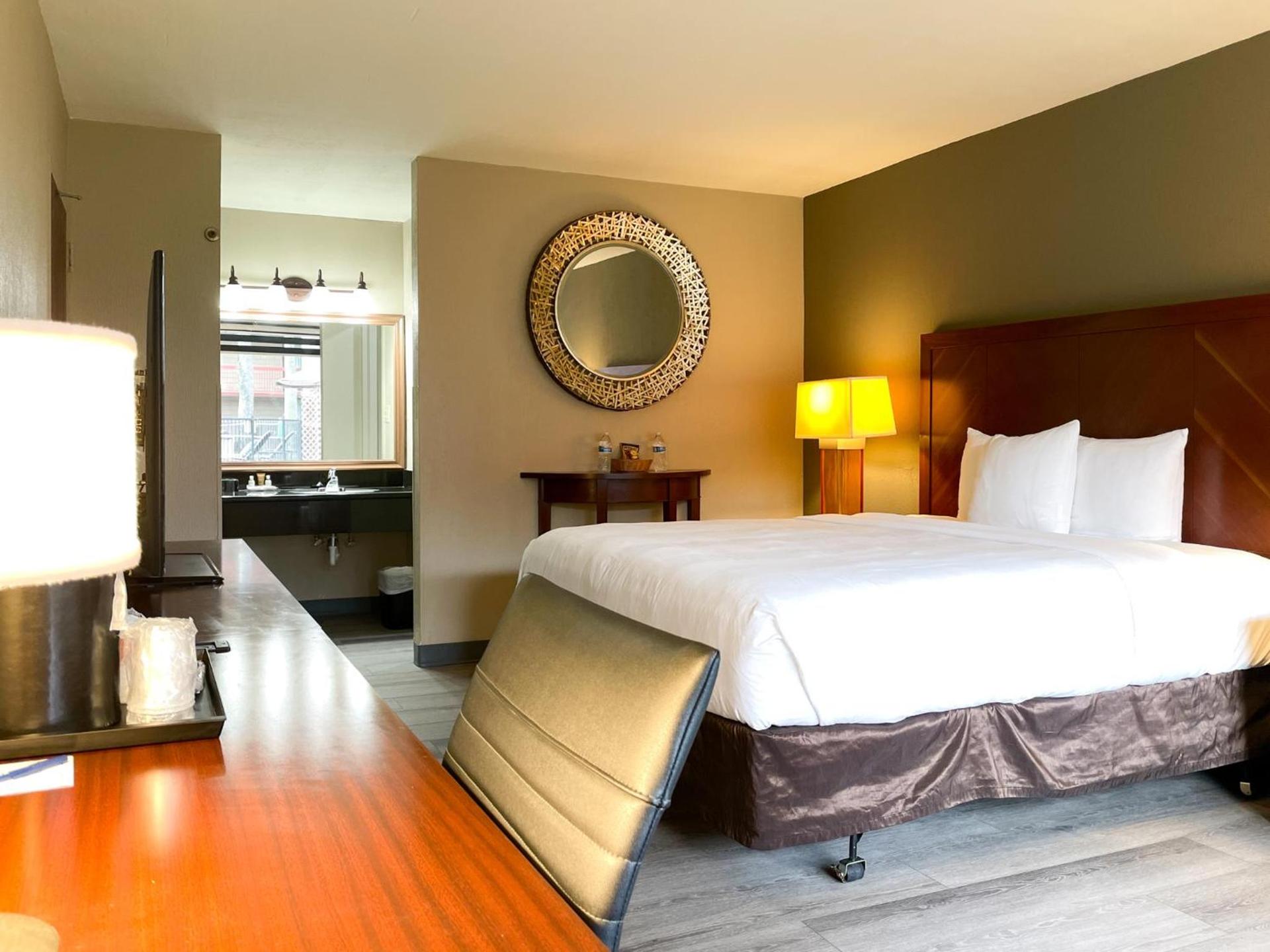 GreenTree Hotel & Extended Stay I-10 FWY Houston, Channelview, Baytown photo 46