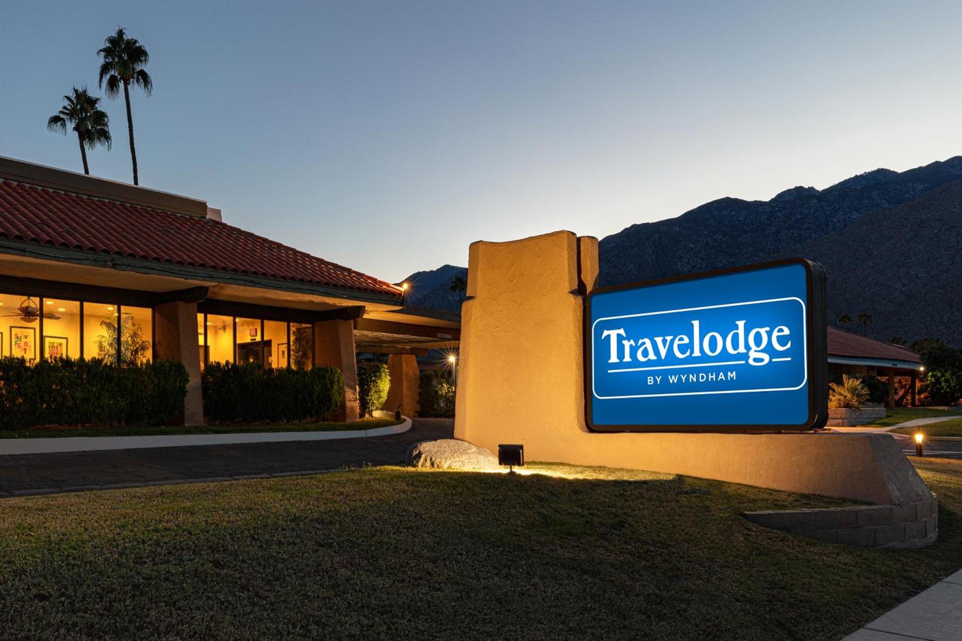 Travelodge by Wyndham Palm Springs — hotel in Palm Springs