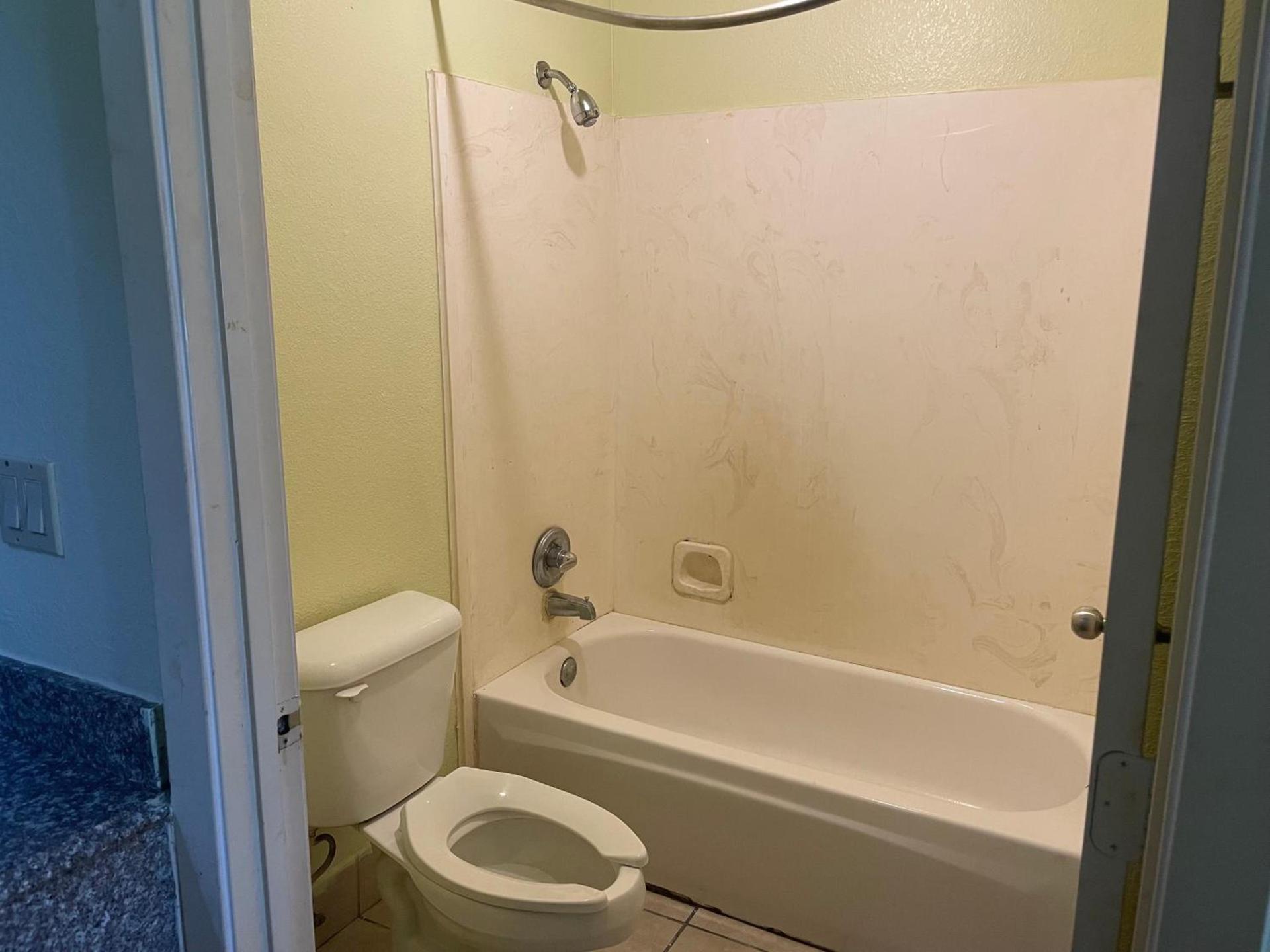 Mustang inn photo 6