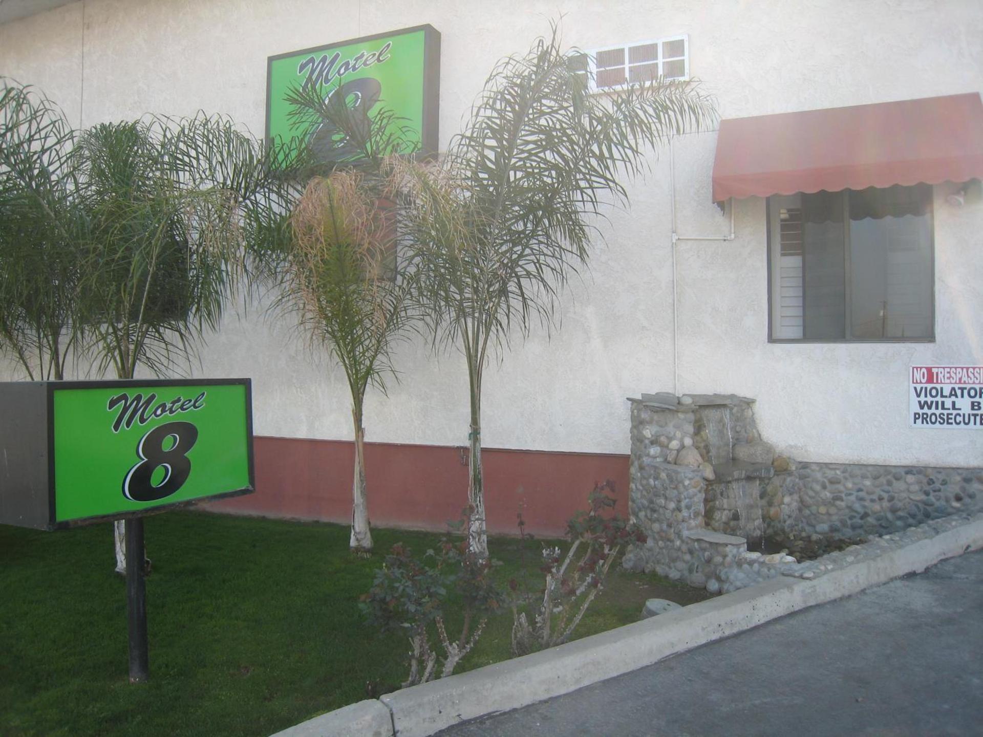 Motel 8 Maricopa photo 2