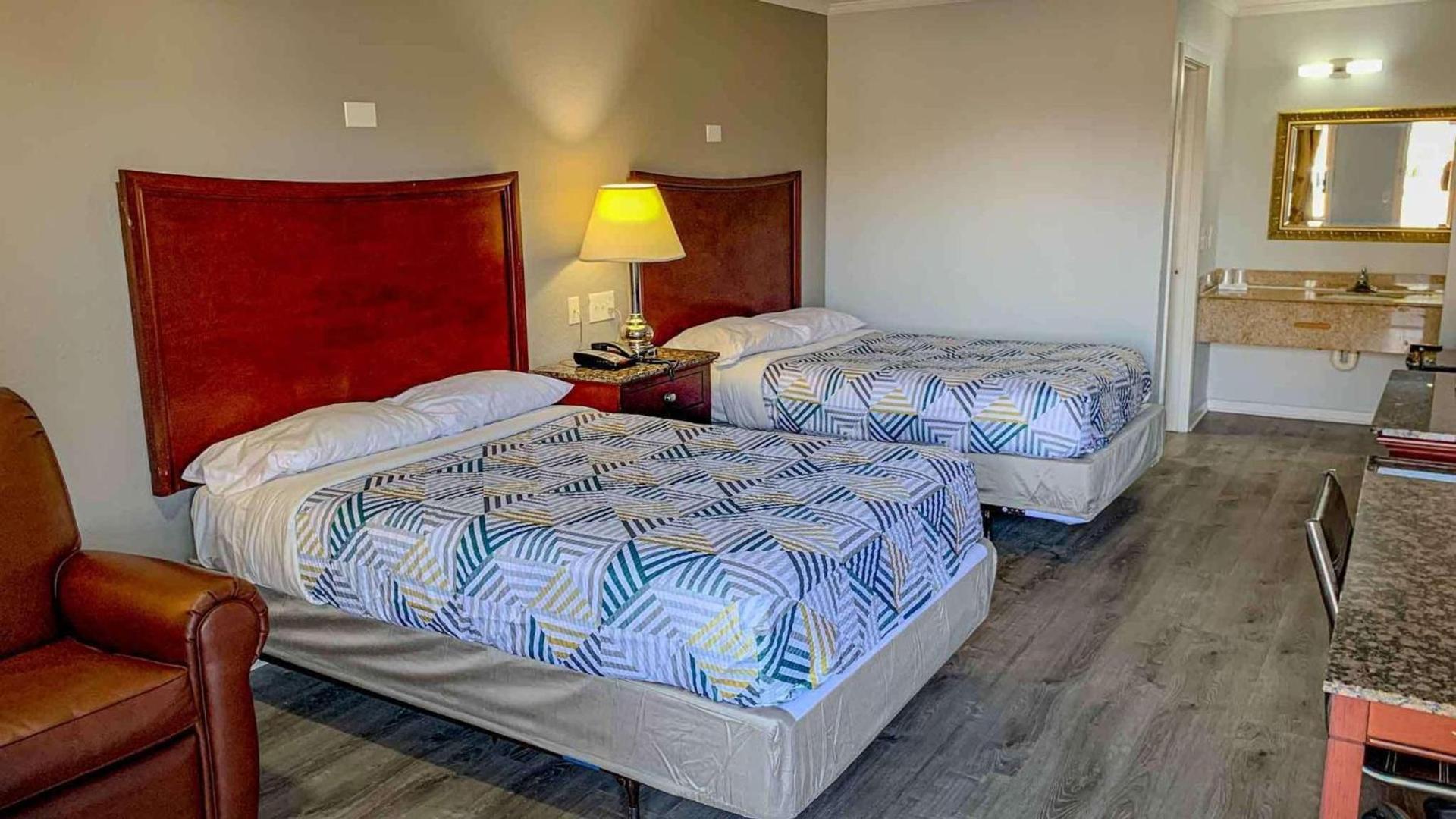 Motel 6 Newport News, VA – Fort Eustis photo 5