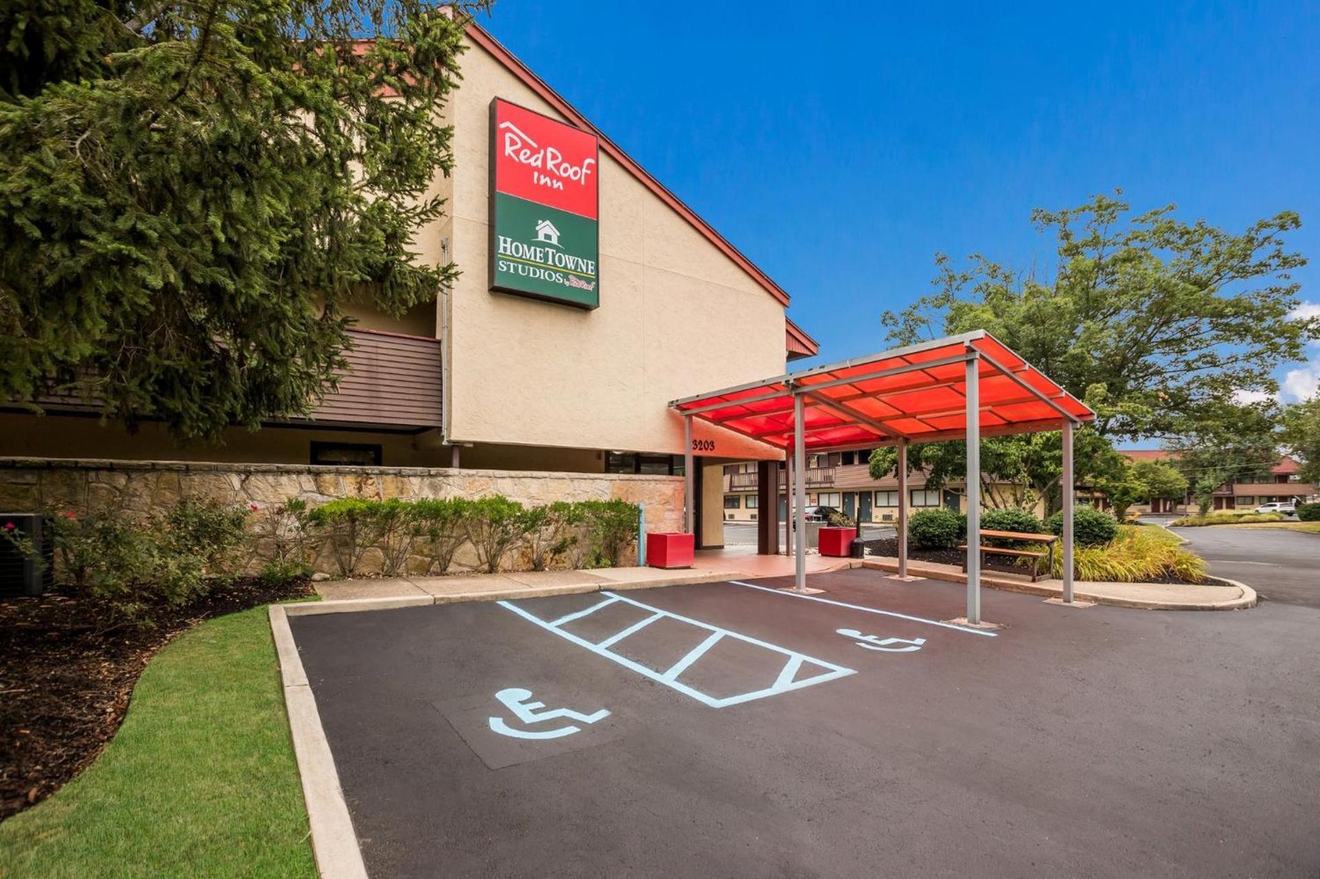 Red Roof Inn Princeton - Ewing photo 3