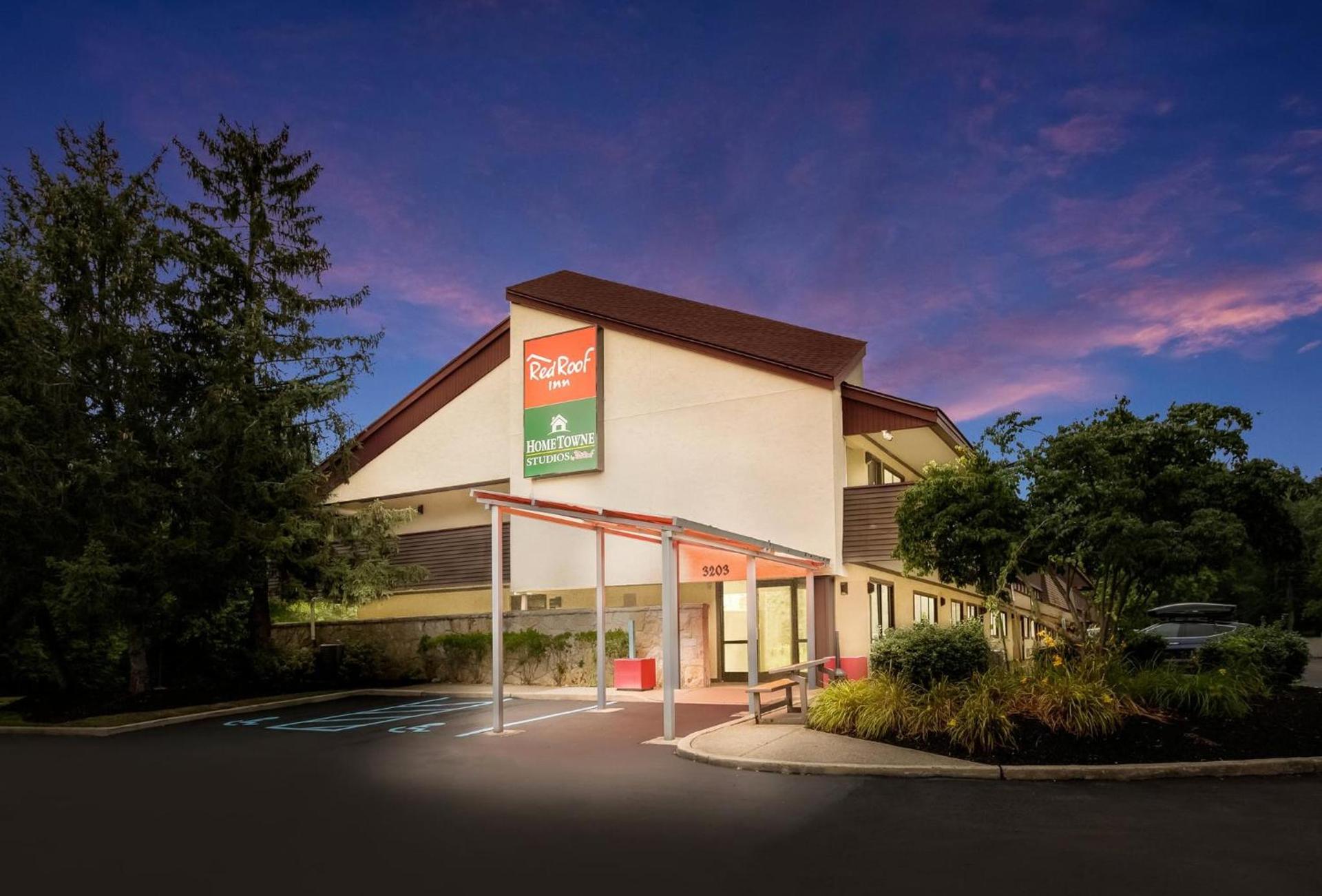 Red Roof Inn Princeton - Ewing photo 5