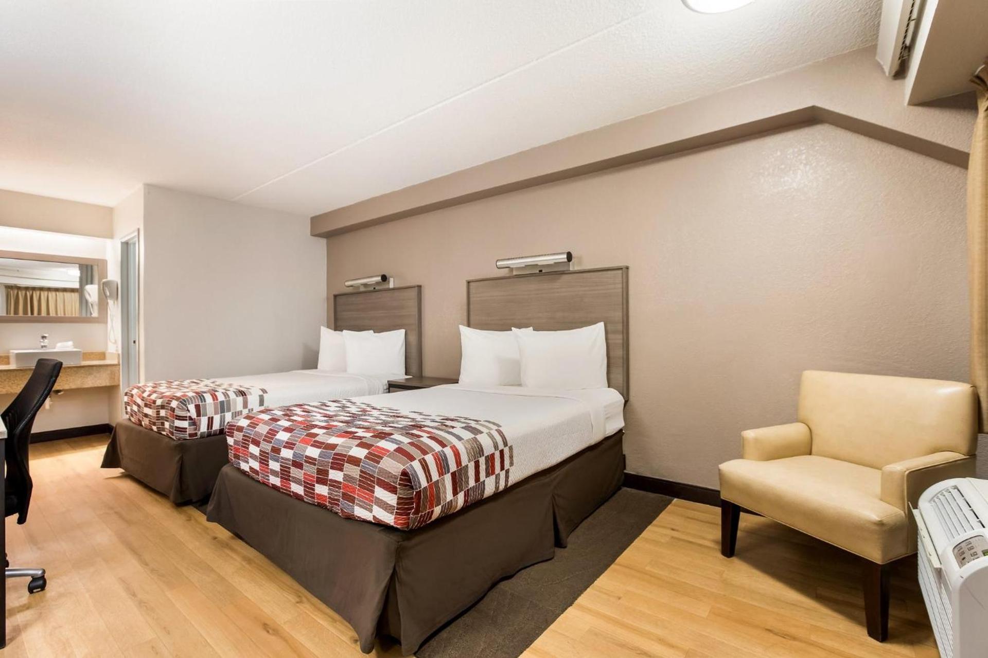 Red Roof Inn Princeton - Ewing photo 13
