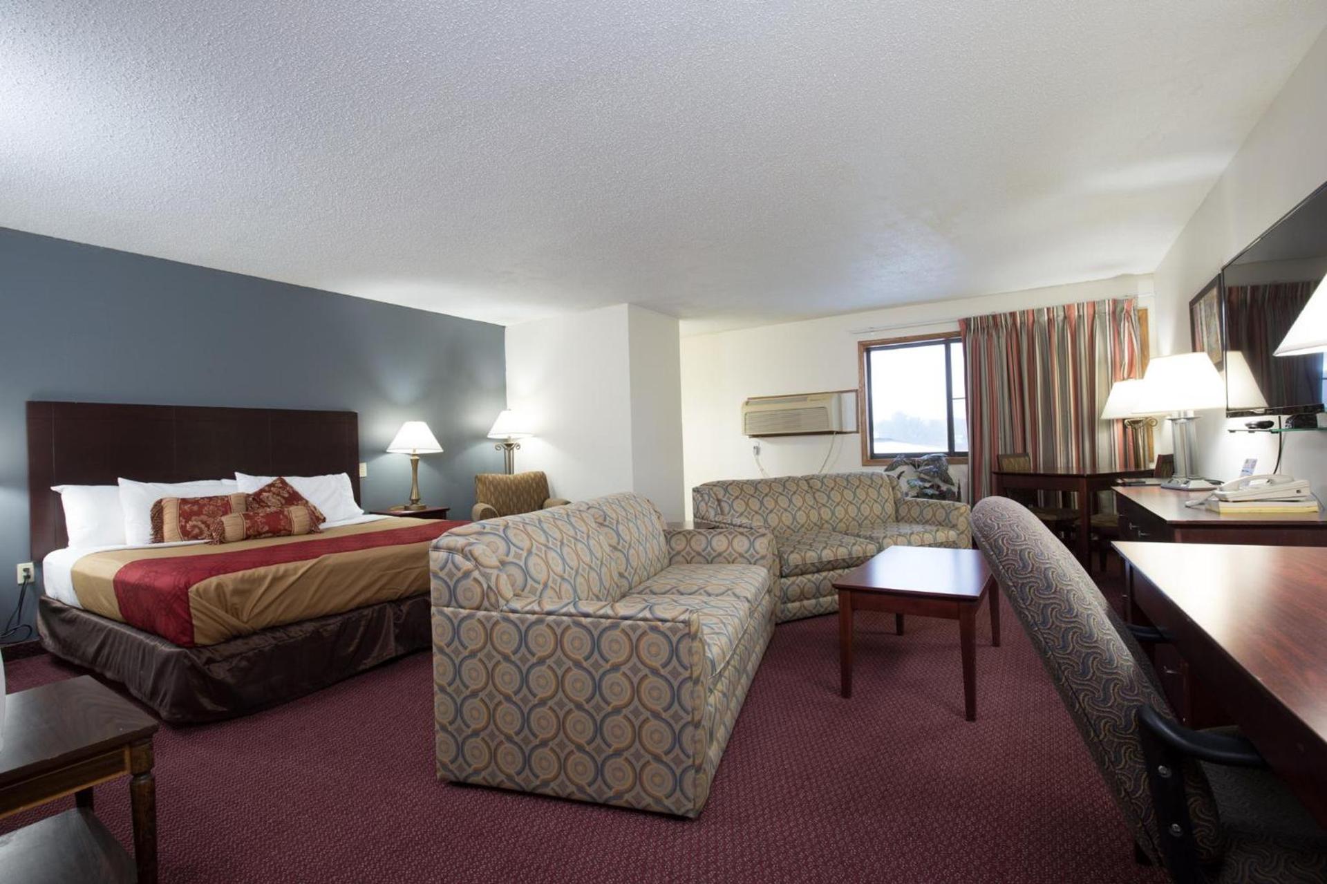 Travelodge by Wyndham Merrill photo 27