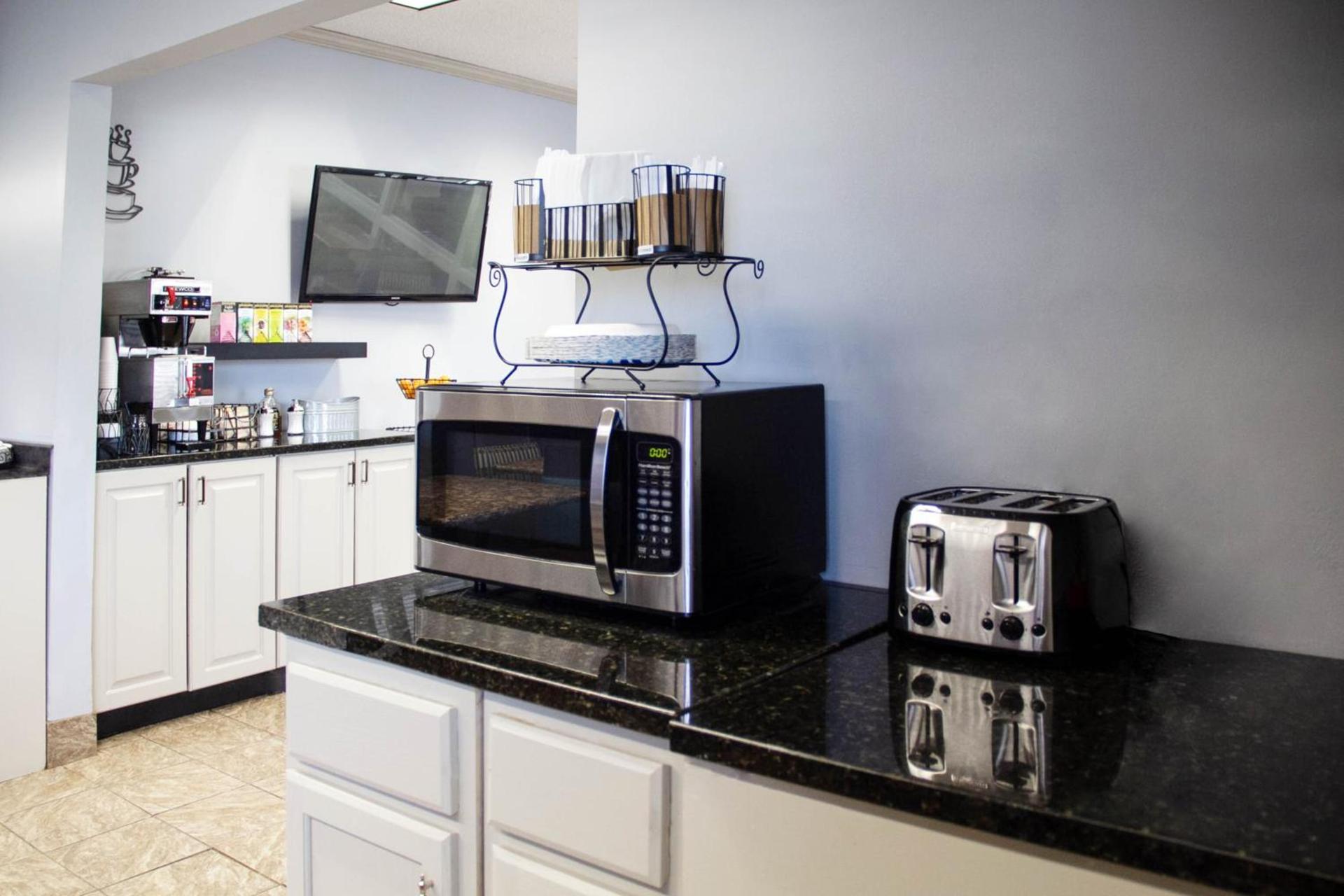 New Victorian Inn - Sioux City photo 25