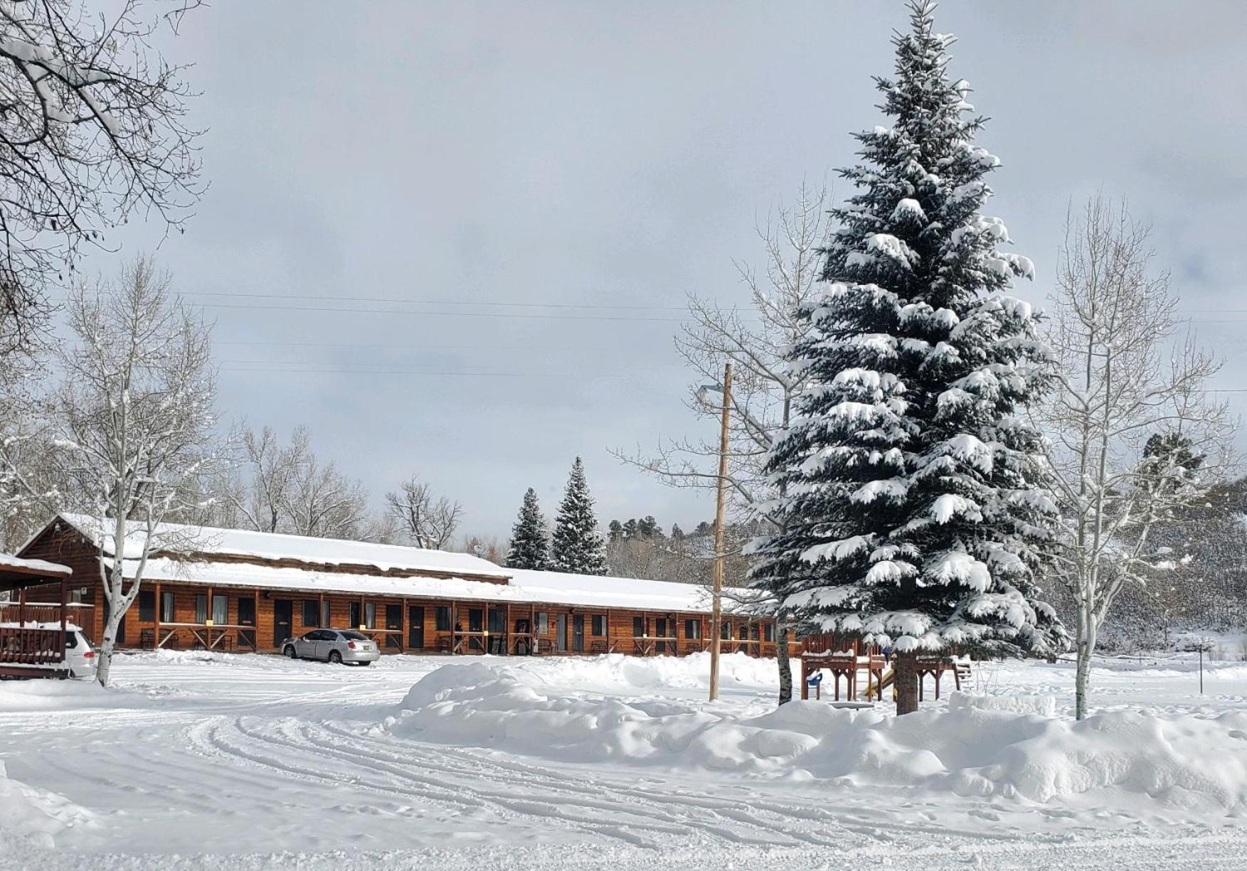 Chama River Bend Lodge photo 44