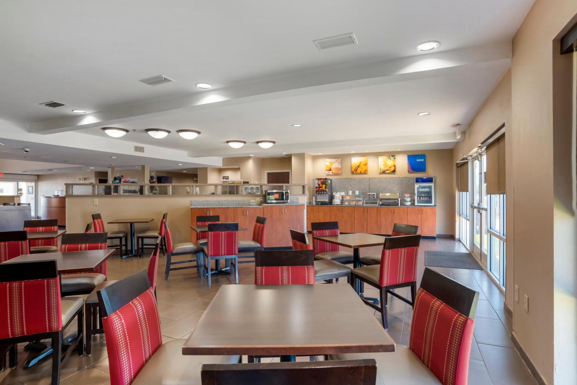 Comfort Suites Foley - North Gulf Shores photo 20