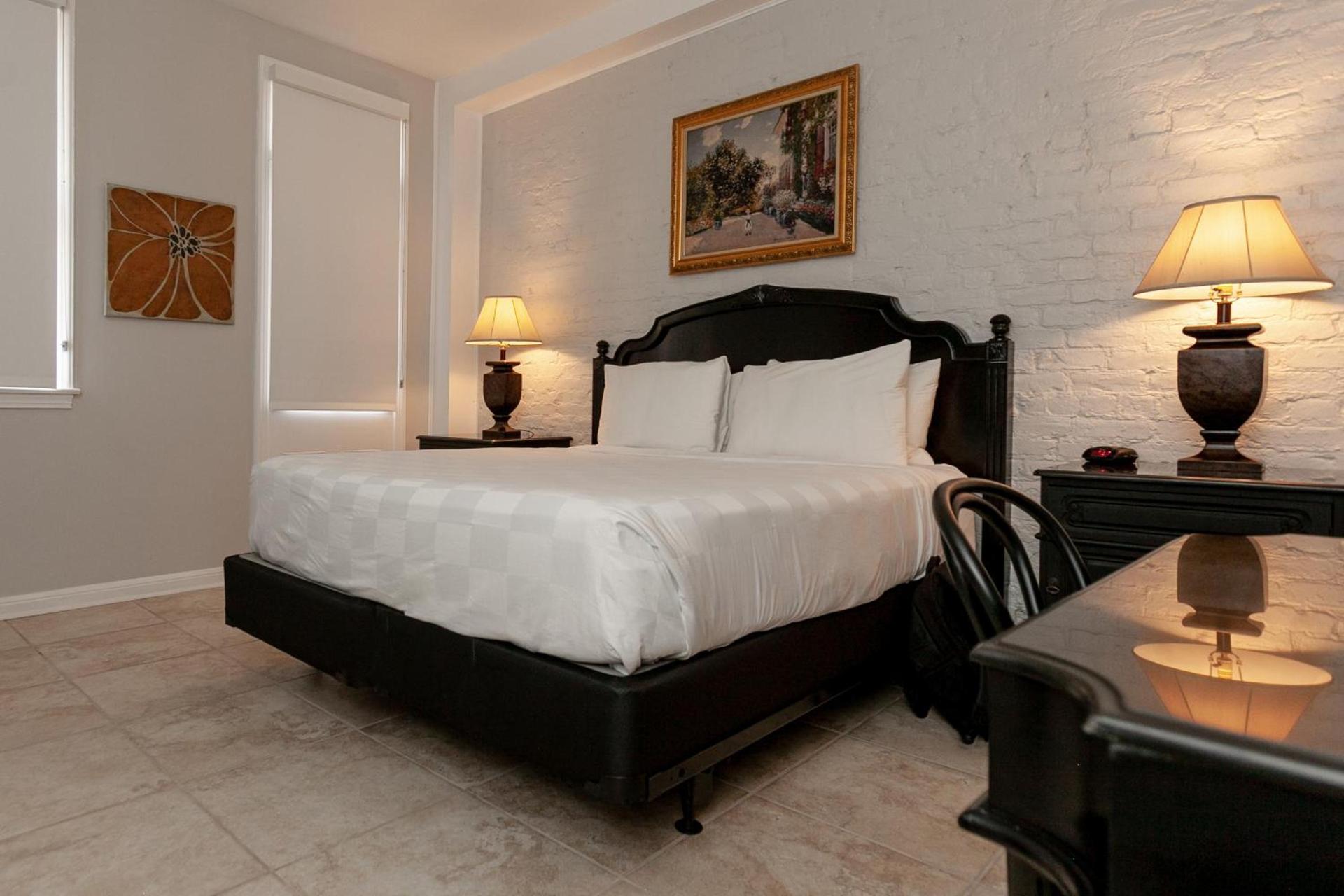 Chateau Hotel photo 30