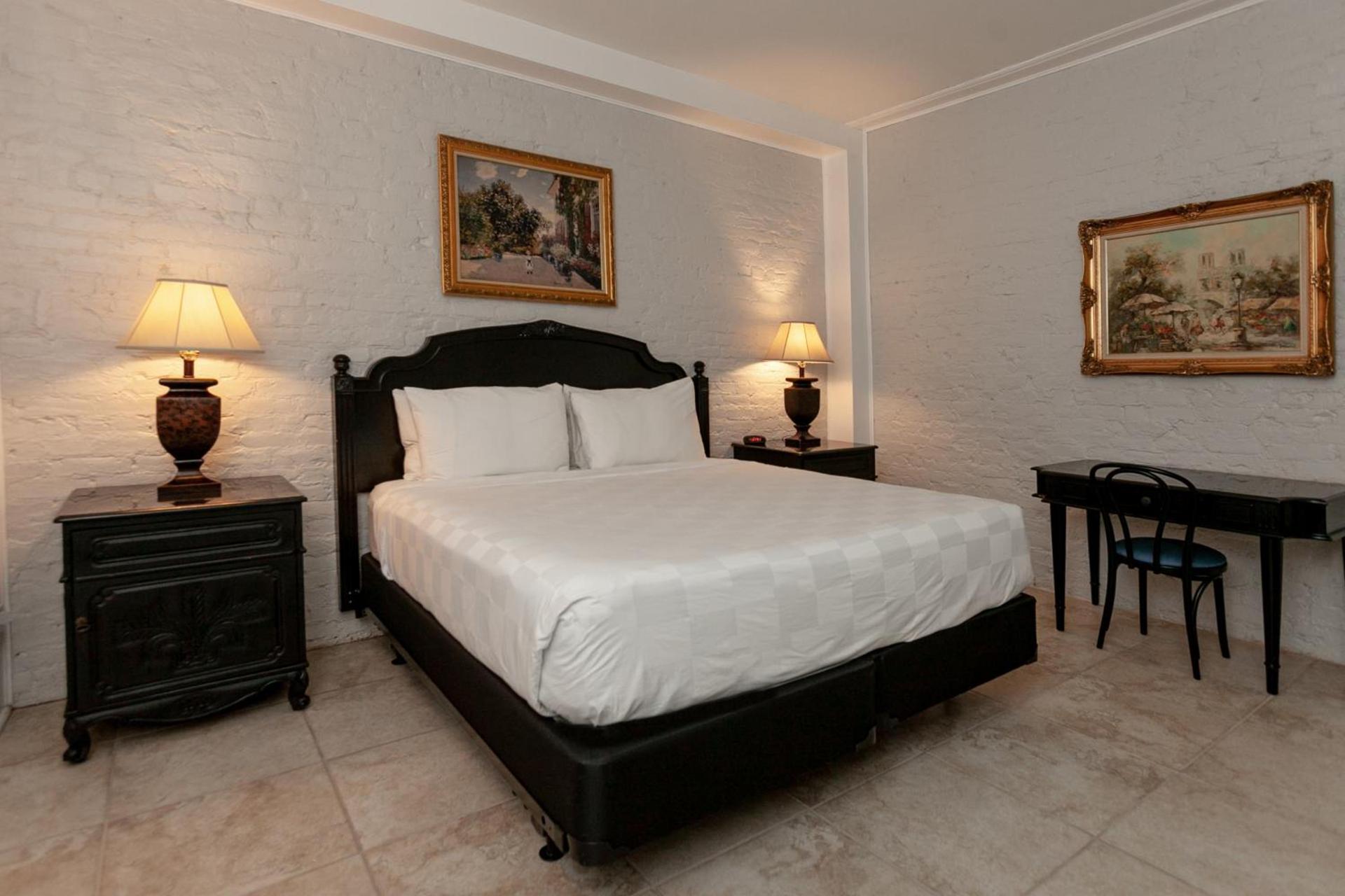 Chateau Hotel photo 27
