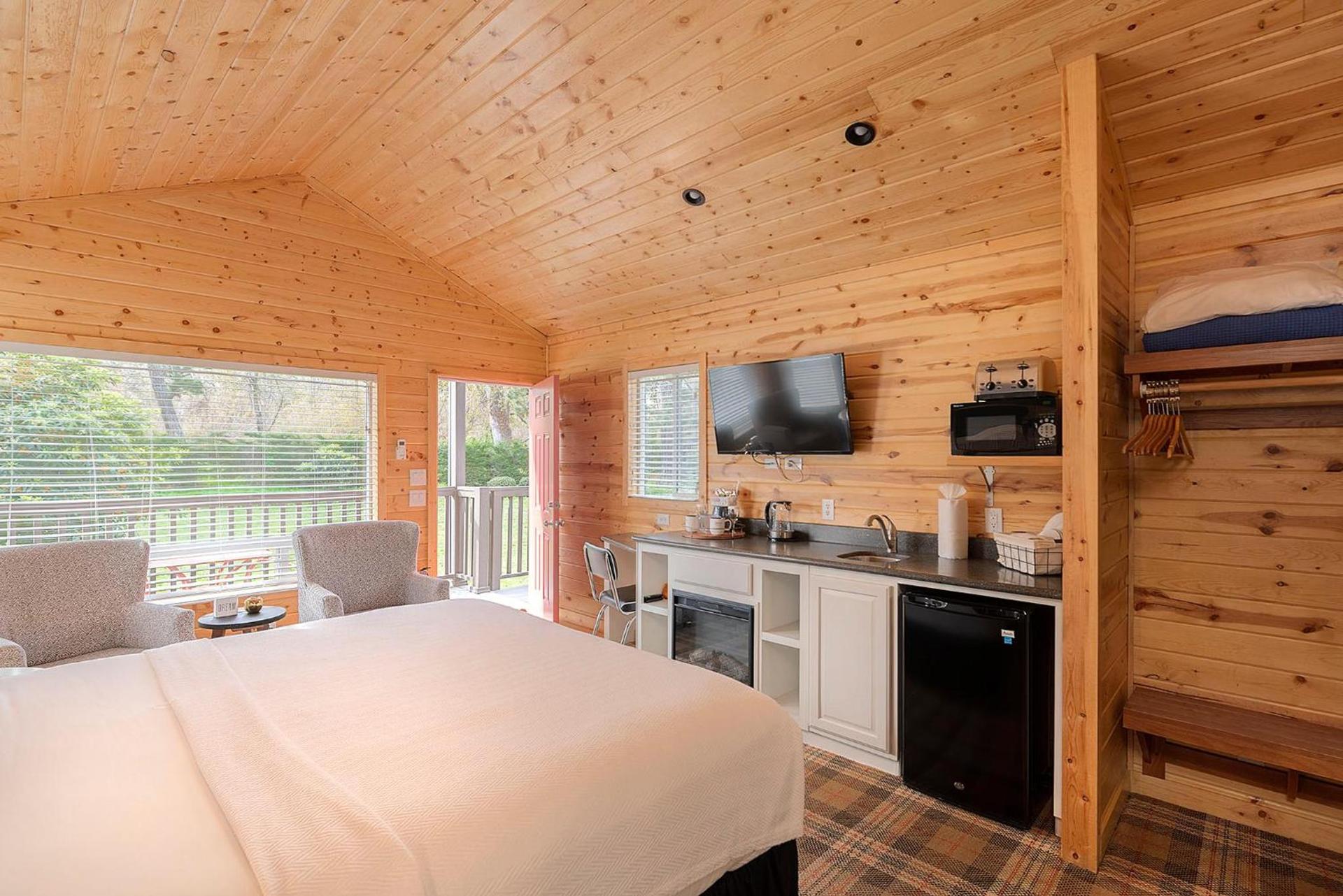 Carmel River Inn & Cottages photo 17