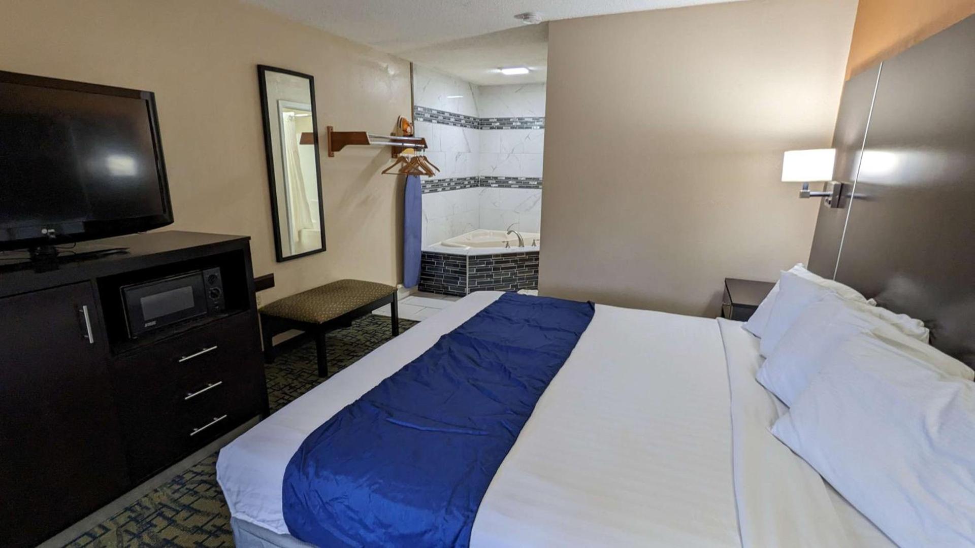 SureStay Hotel by Best Western Meridian photo 11