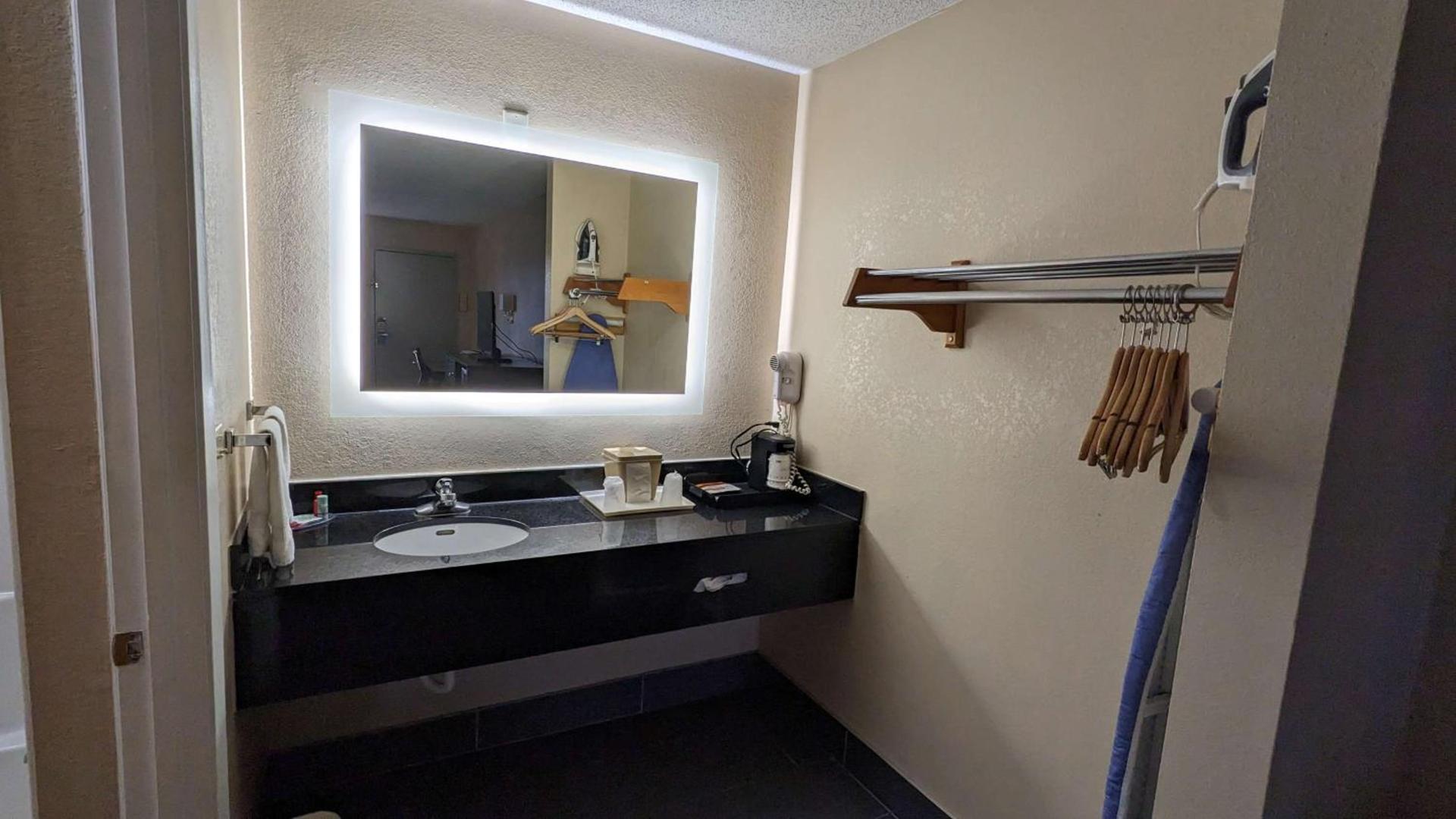 SureStay Hotel by Best Western Meridian photo 16