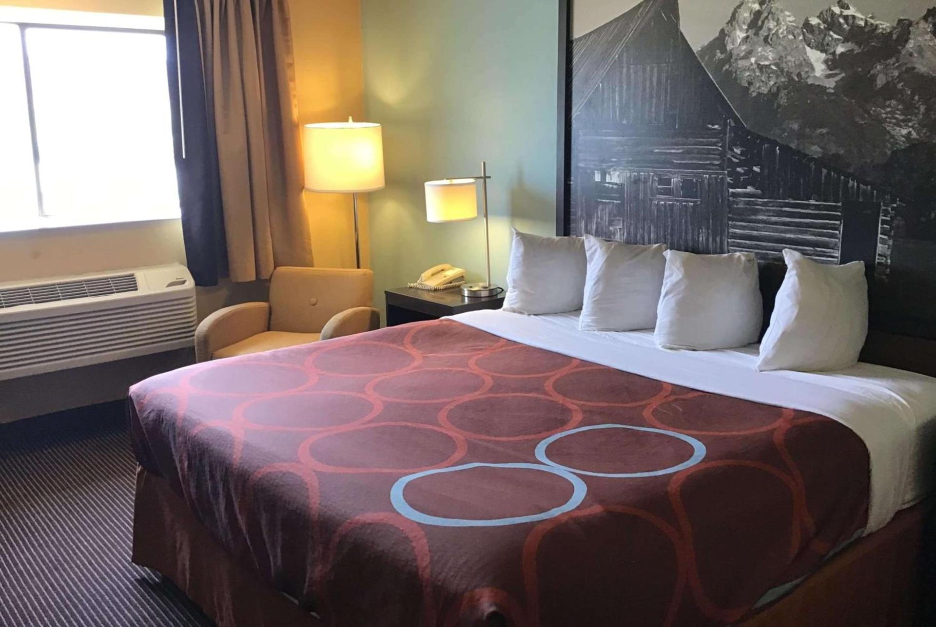 Super 8 by Wyndham Casper East/Evansville photo 7