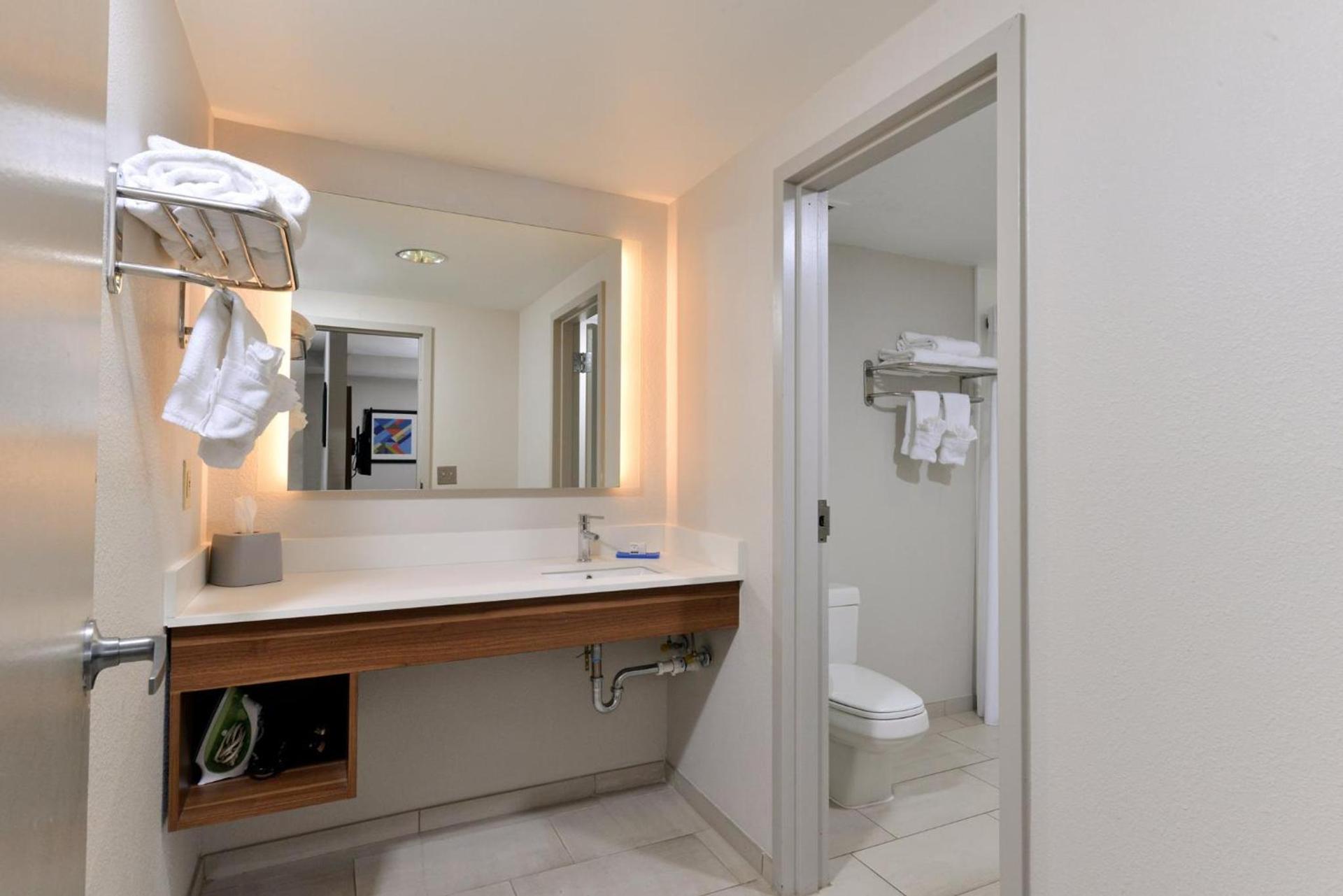 Holiday Inn Express Blowing Rock South, an IHG Hotel photo 63