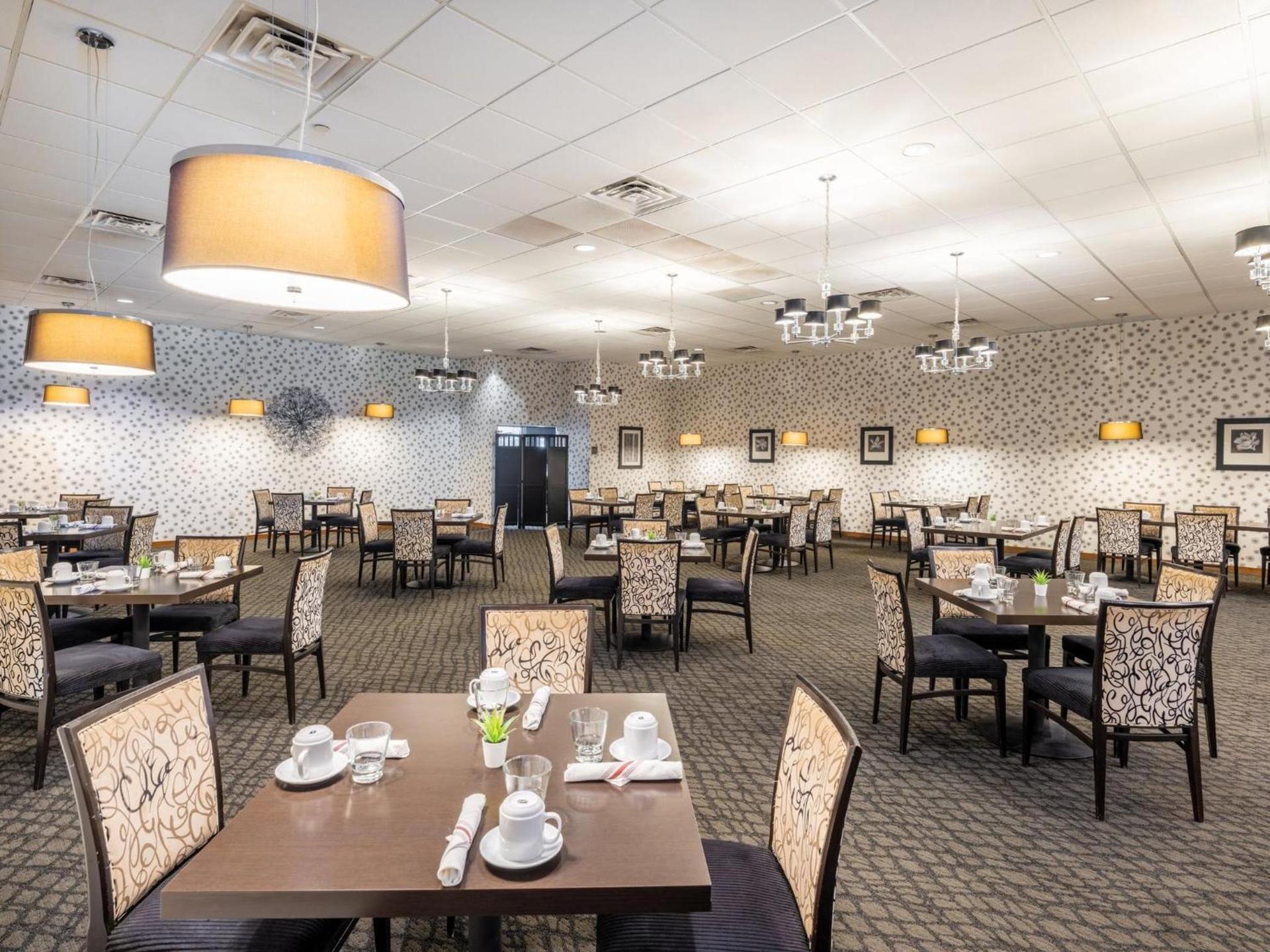 Crowne Plaza Milwaukee Airport by IHG photo 36