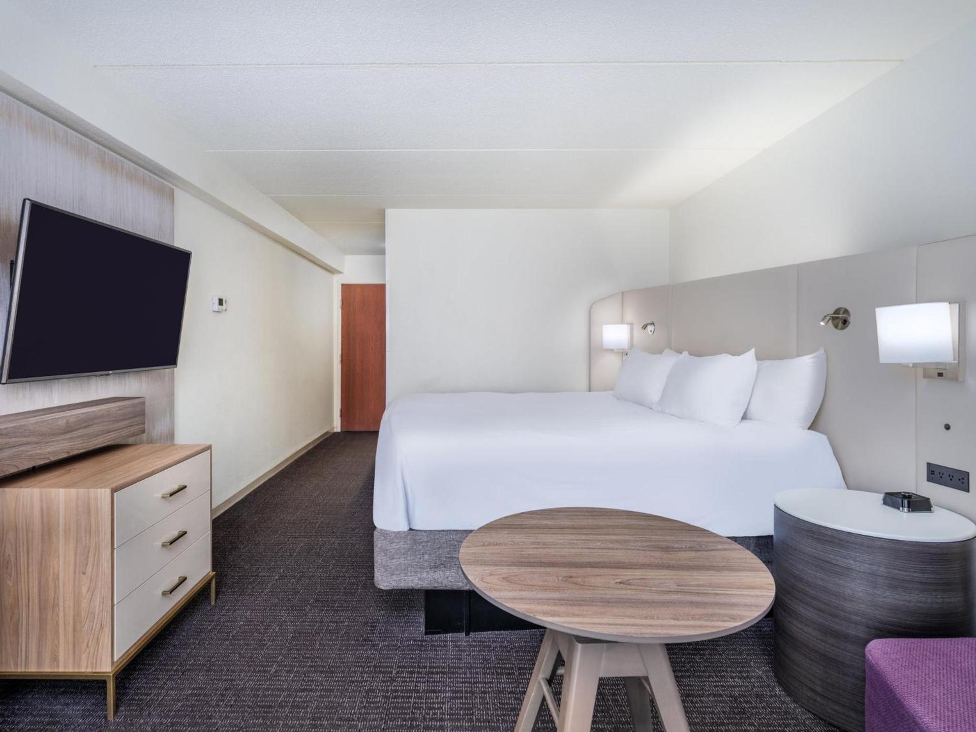 Crowne Plaza Milwaukee Airport by IHG photo 19