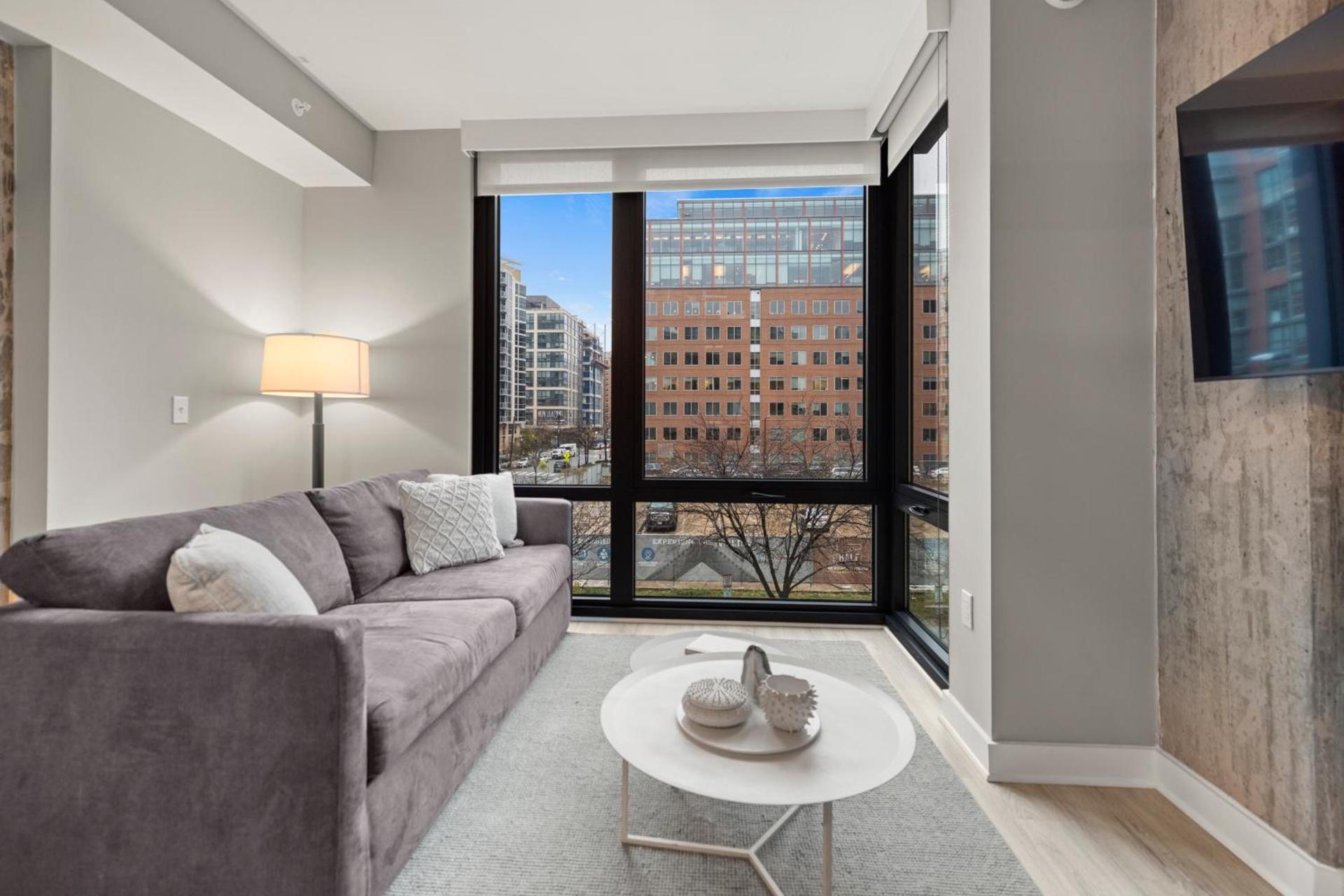 Coda on Half, a Placemakr Experience - Navy Yard photo 10
