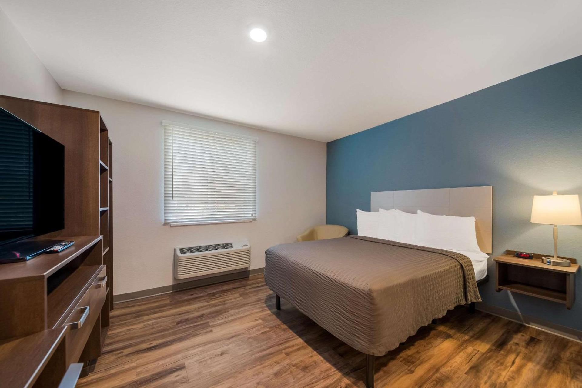 WoodSpring Suites Wesley Chapel-Tampa photo 8