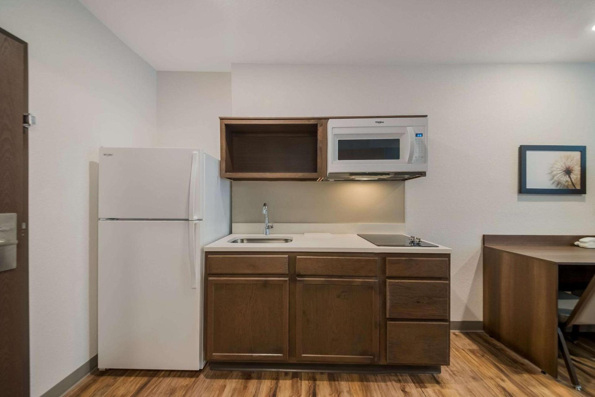 WoodSpring Suites Wesley Chapel-Tampa photo 17