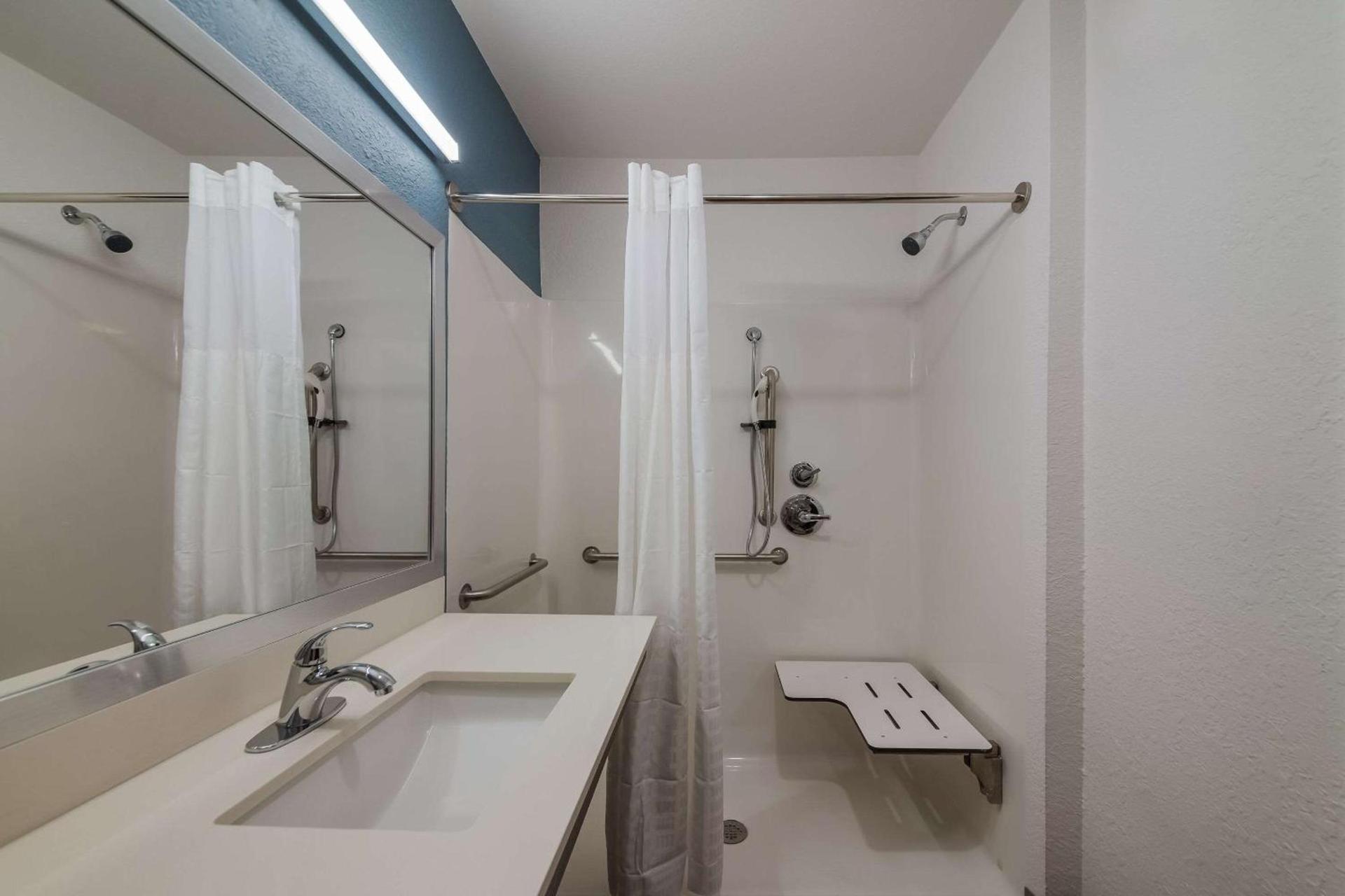 WoodSpring Suites Wesley Chapel-Tampa photo 19