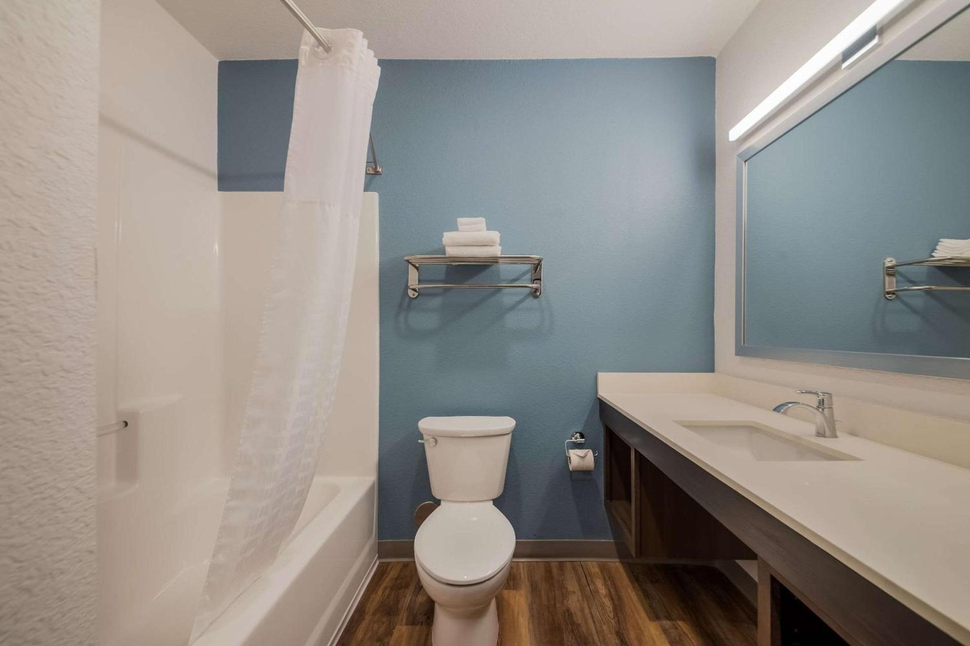 WoodSpring Suites Wesley Chapel-Tampa photo 21