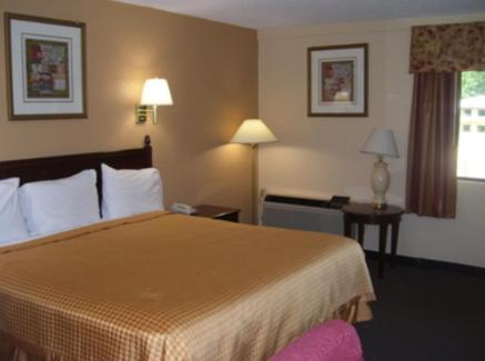 Americas Best Value Inn Smithfield photo 25