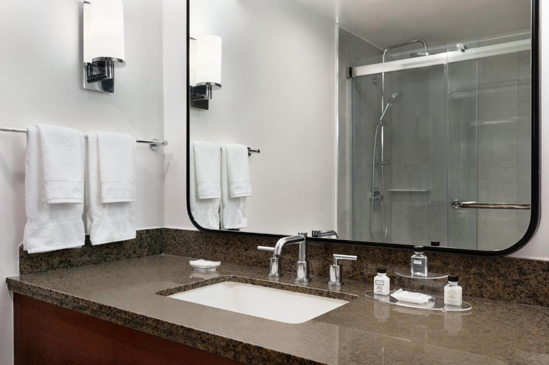 Crowne Plaza College Park - Washington DC by IHG photo 79