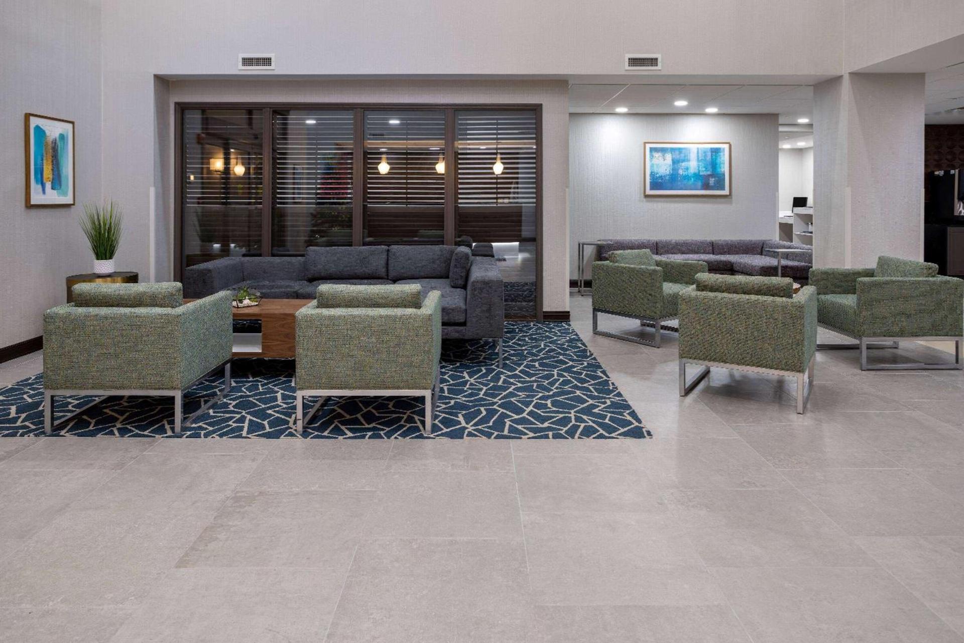 Wingate by Wyndham Vineland photo 3