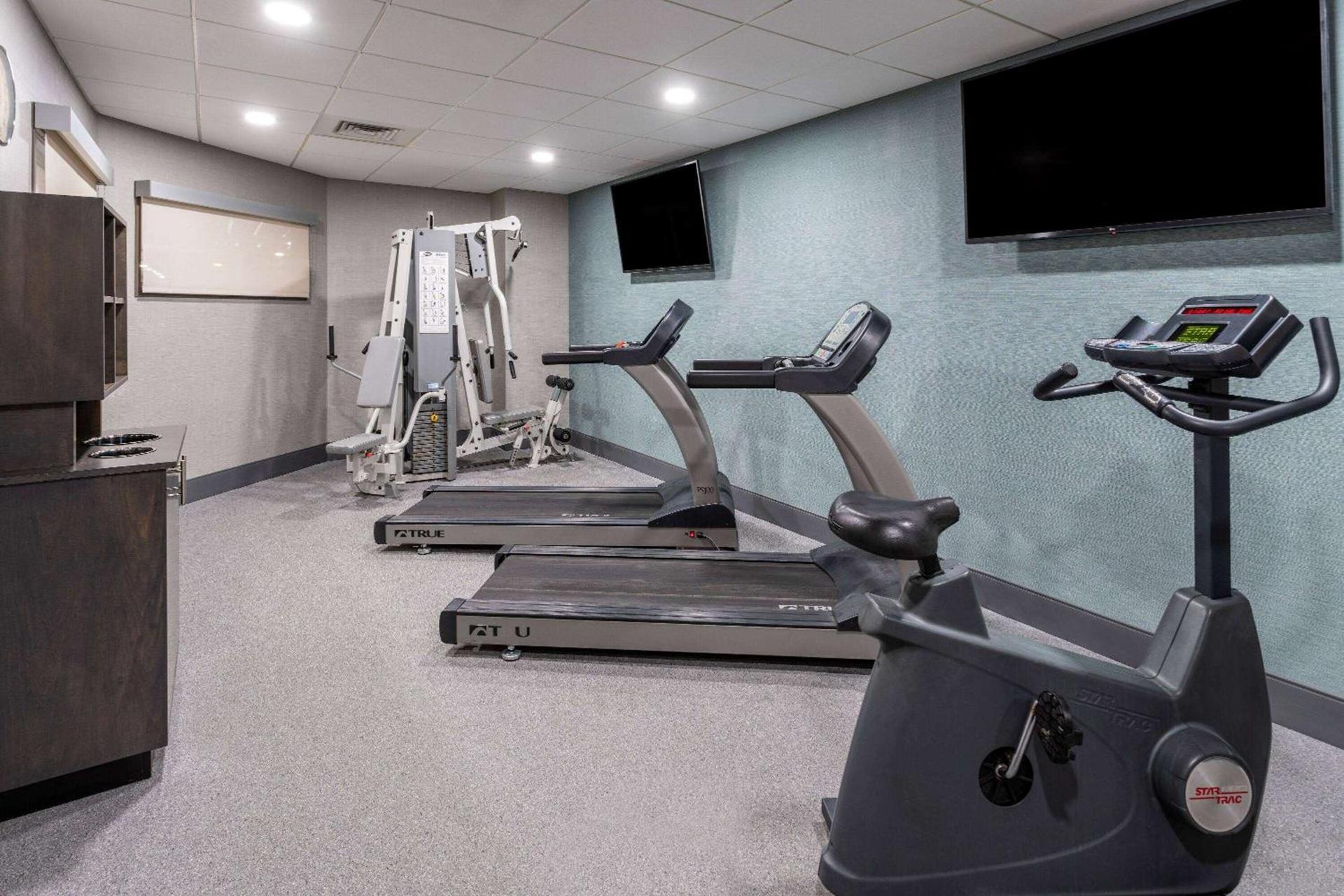 Wingate by Wyndham Vineland photo 4