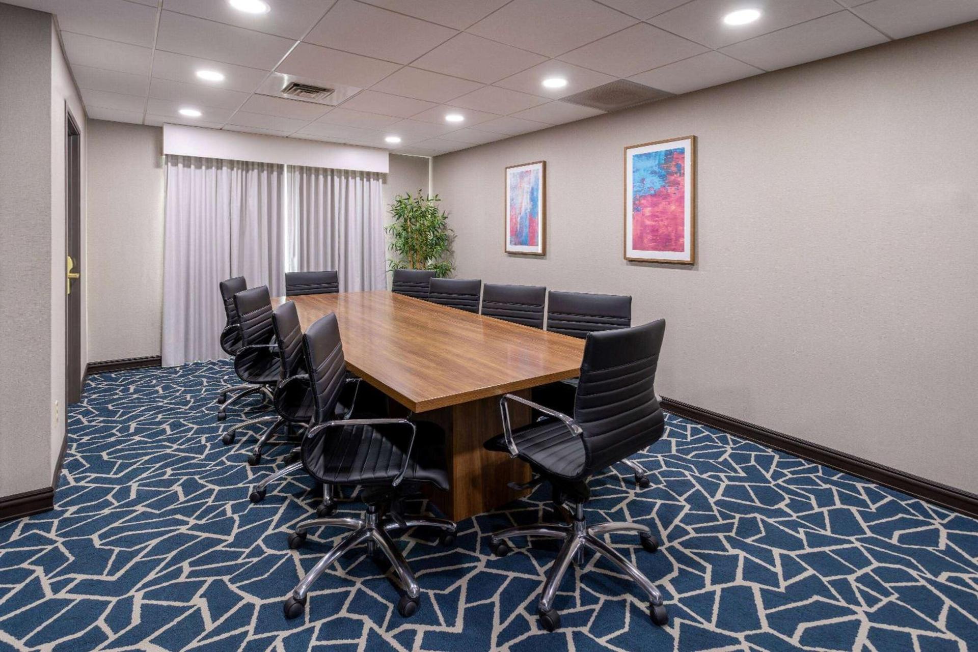 Wingate by Wyndham Vineland photo 19